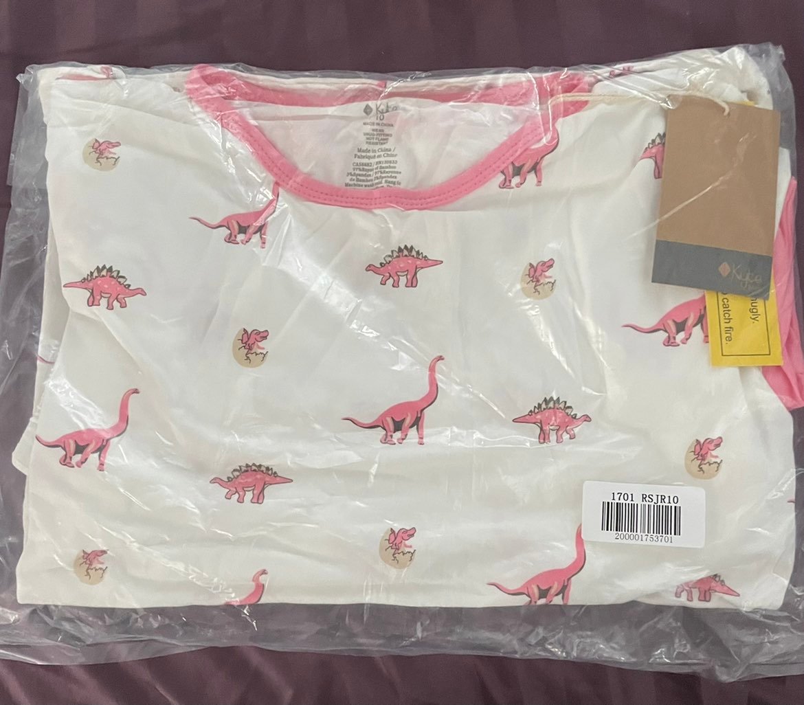 Rose Jurassic Kyte Baby size 10