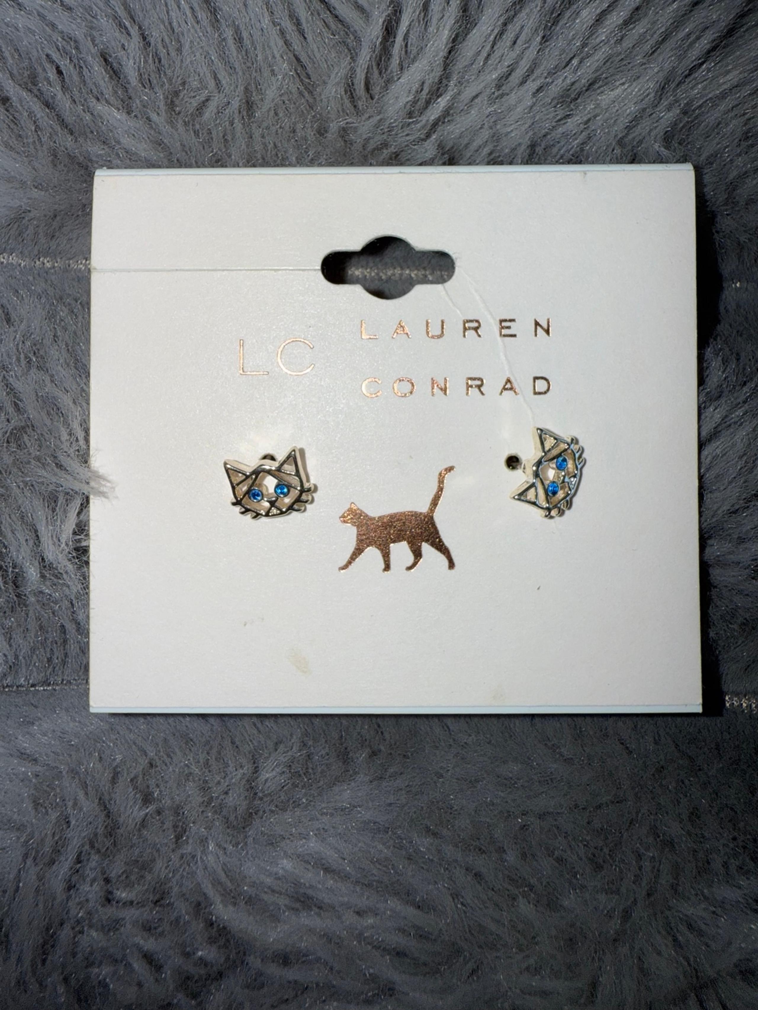 Lauren Conrad Silver Cat Stud Earrings Silver Blue Jewel Eyes Kittens Cats