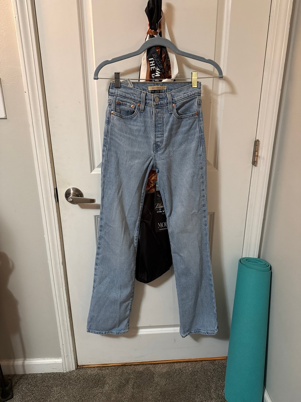 Women’s jeans