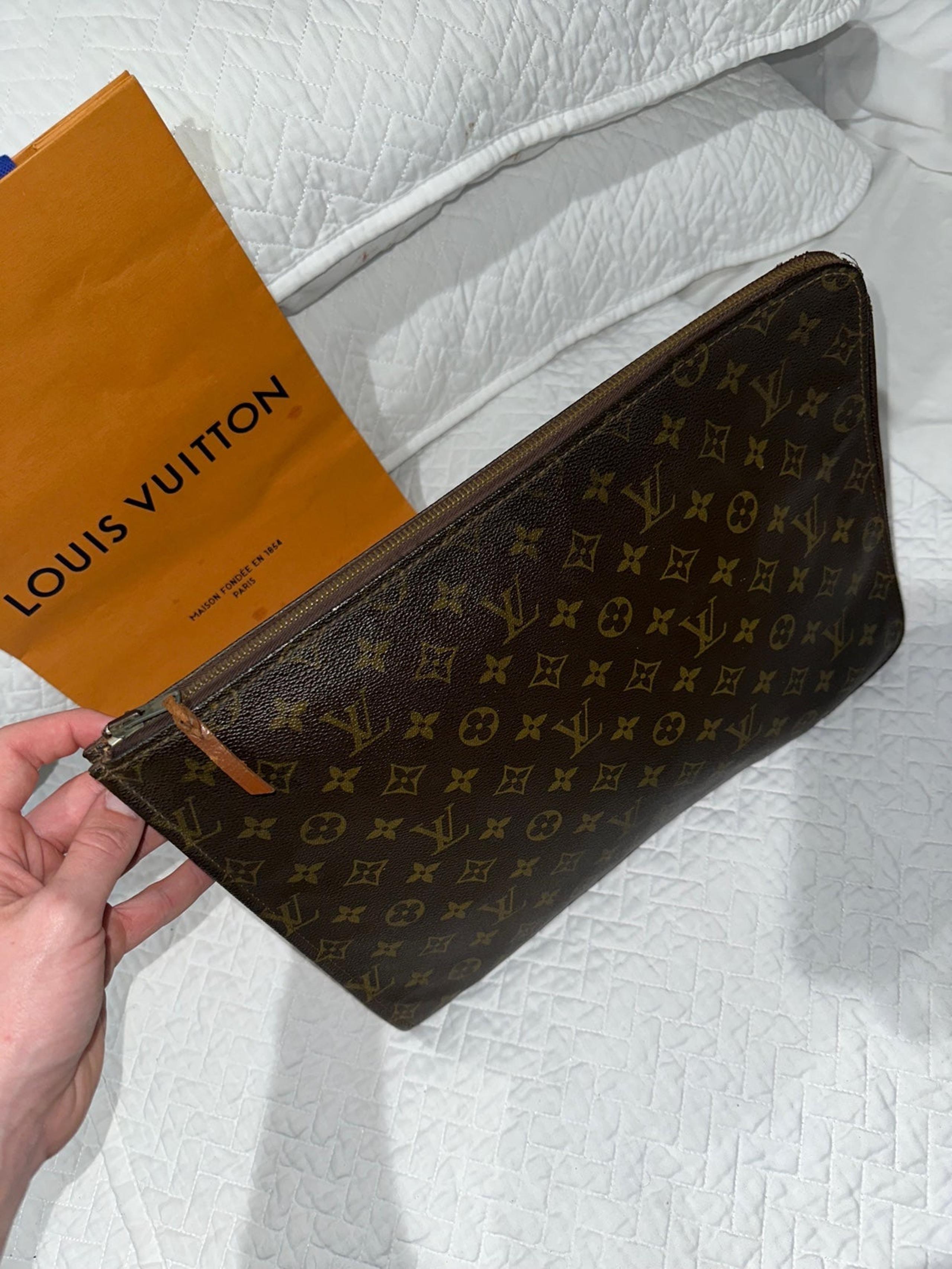 Louis Vuitton Documents Zippy Case