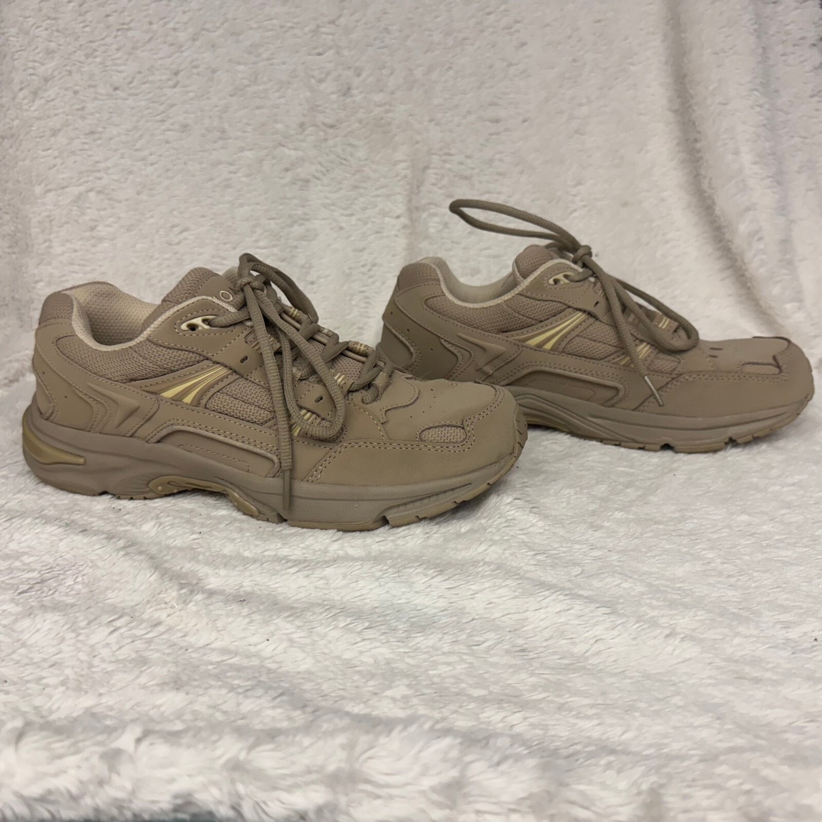 Women's Vionic 23WALK Walker Classic Sneakers Taupe Leather Size 8.5 EU40