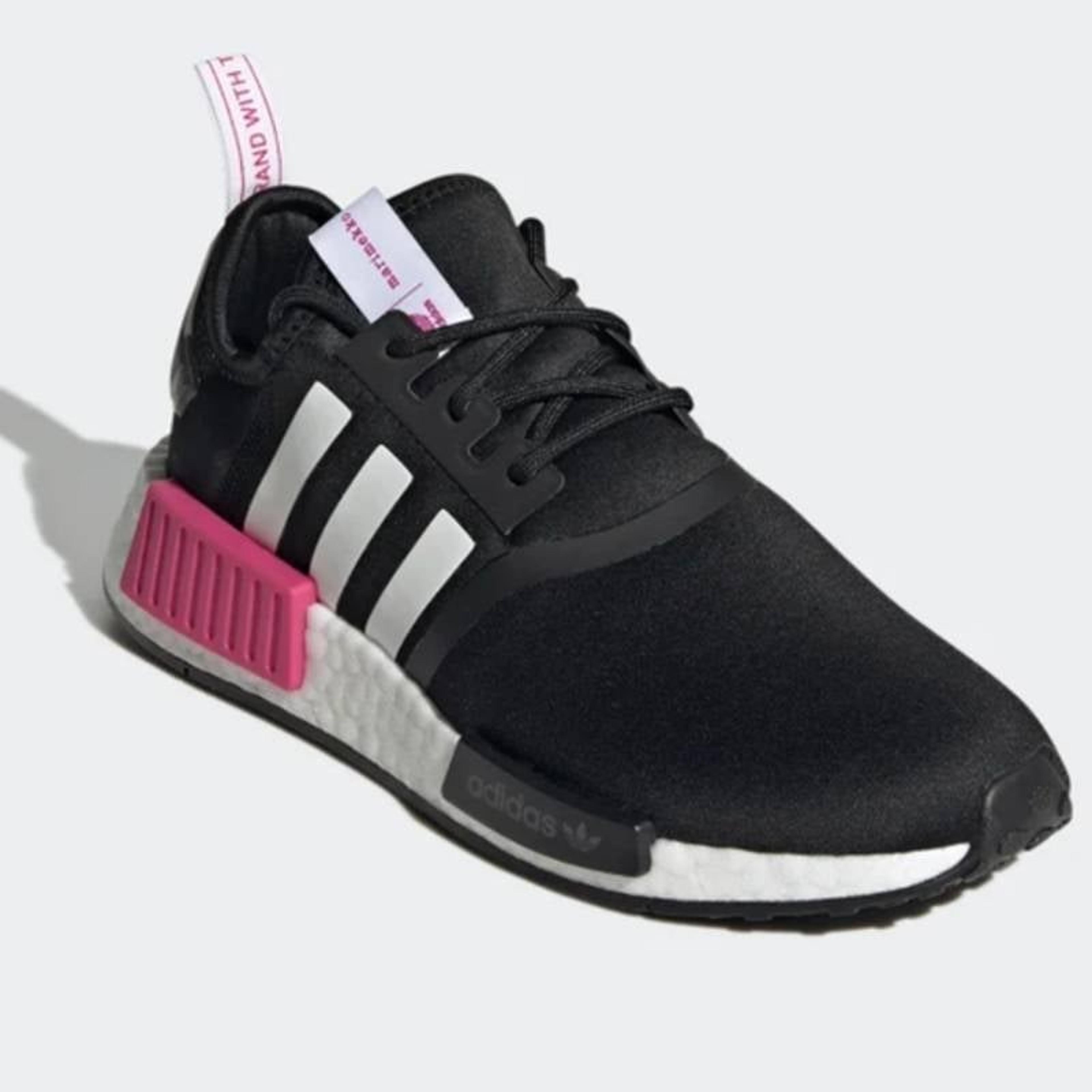 Women's nmd r1 athletic shoe black true pink Clearance