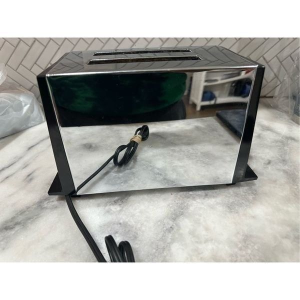 Vintage very rare Chrome ASTRA by TOASTMASTER 2 Slice Toaster. Tested and truste