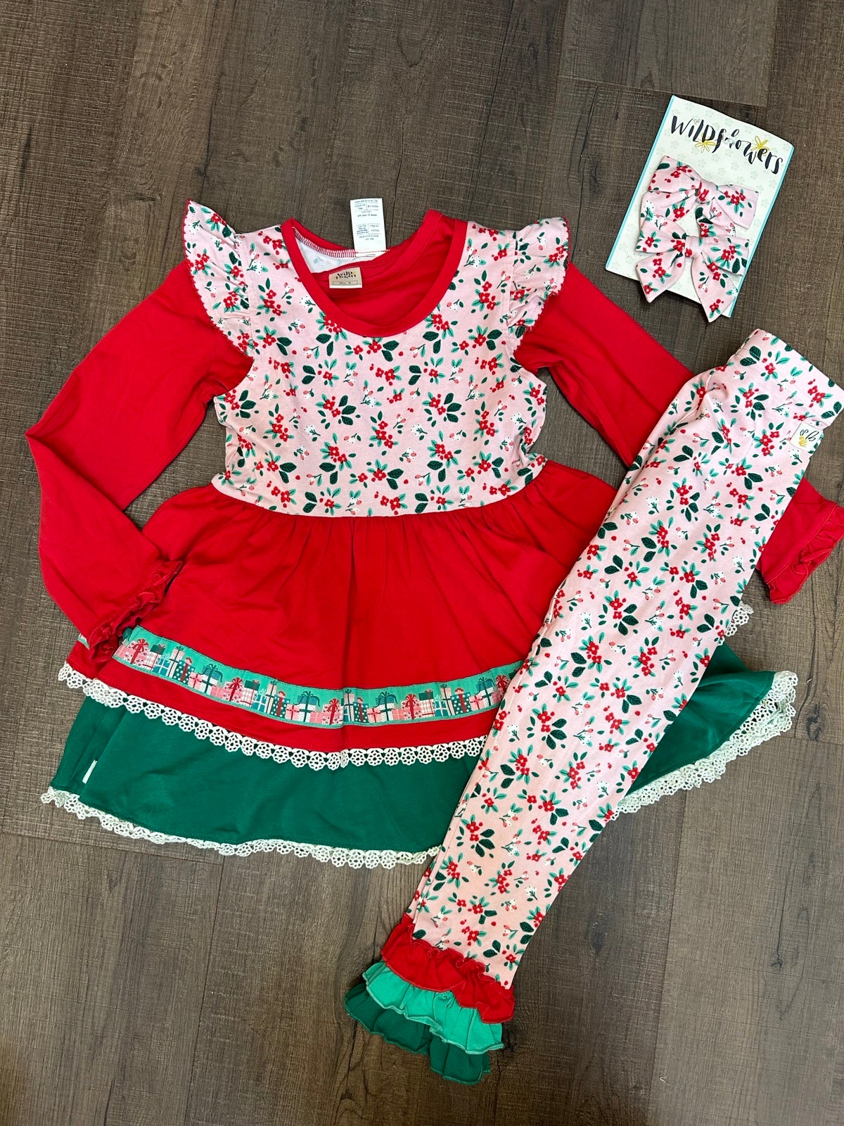Wildflowers size 6 Christmas outfit