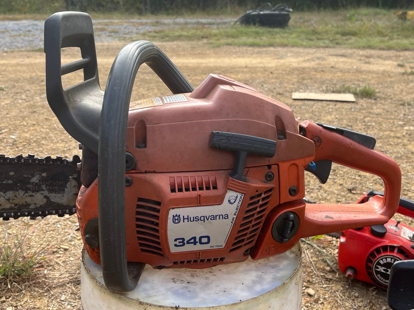 Husqvarna 345 x-torq 16” chainsaw