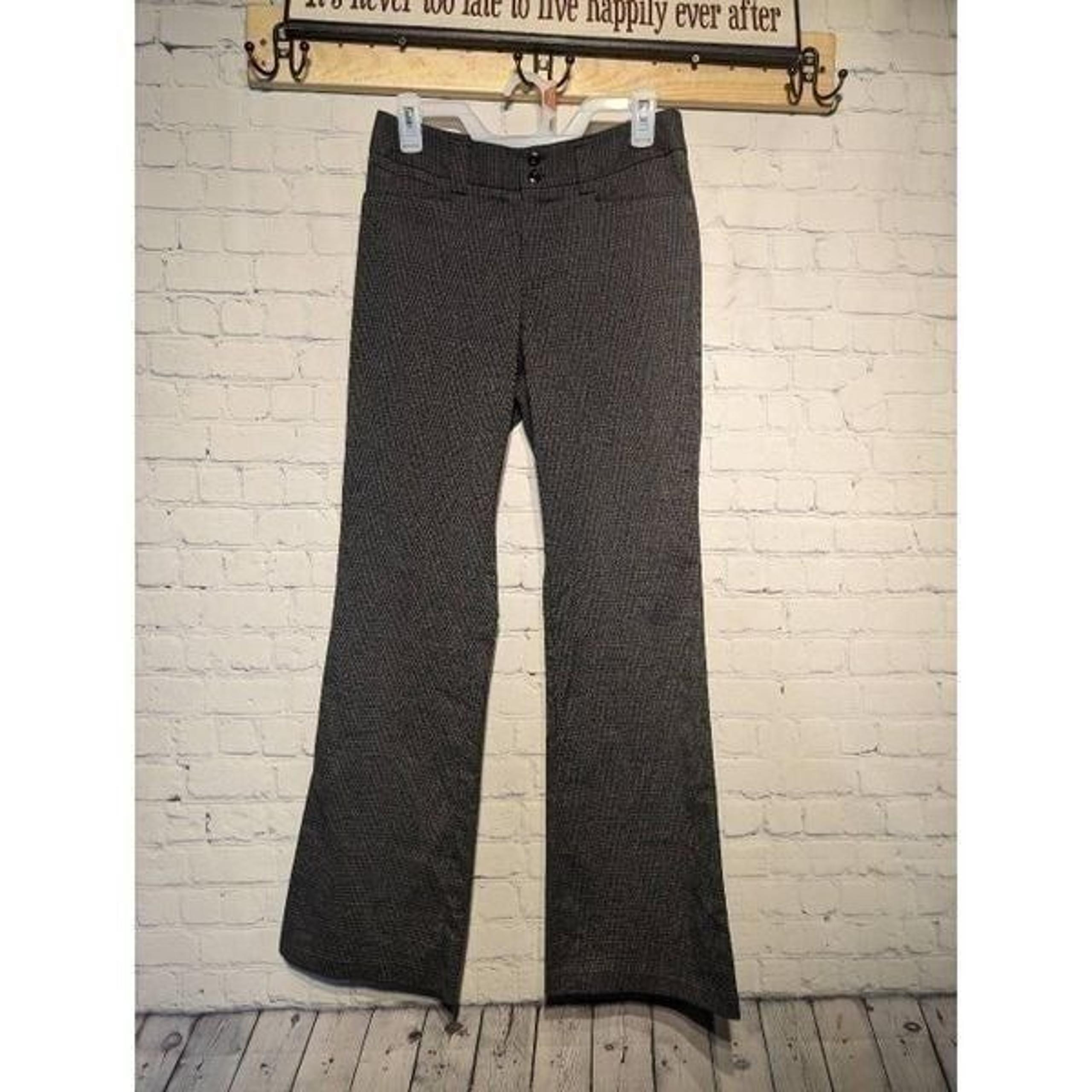 Tangent gray dress pants size 3/4 r