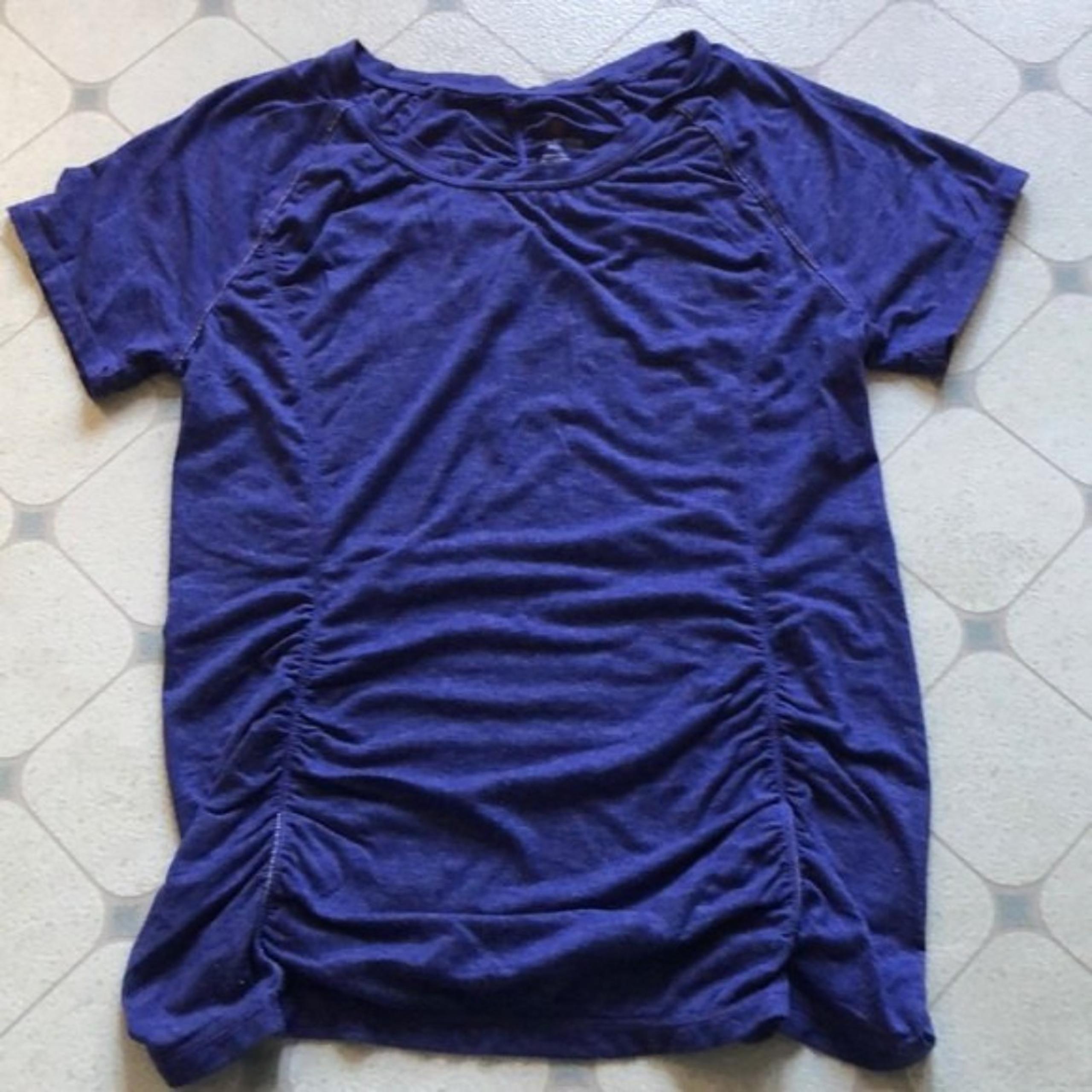 Tangerine active shirt size medium