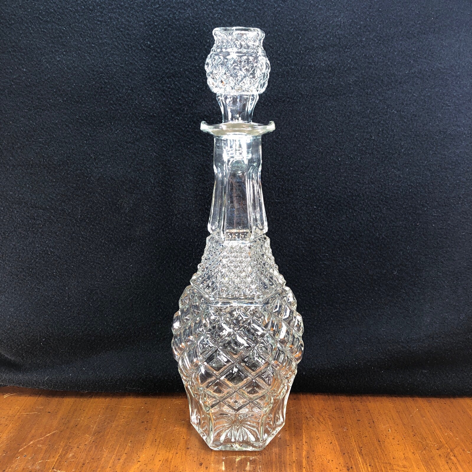 Anchor Hocking Wexford 14 Genie Bottle Decanter With Lid