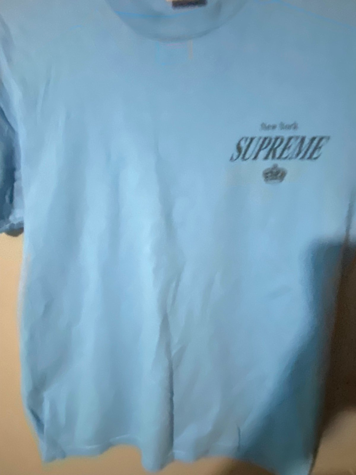 Supreme Tee shirt