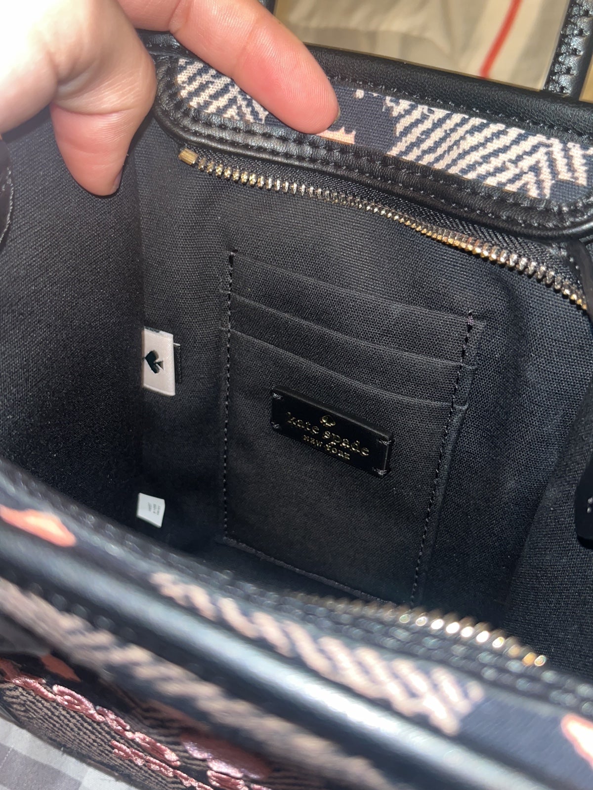 Kate selling Spade tote bag