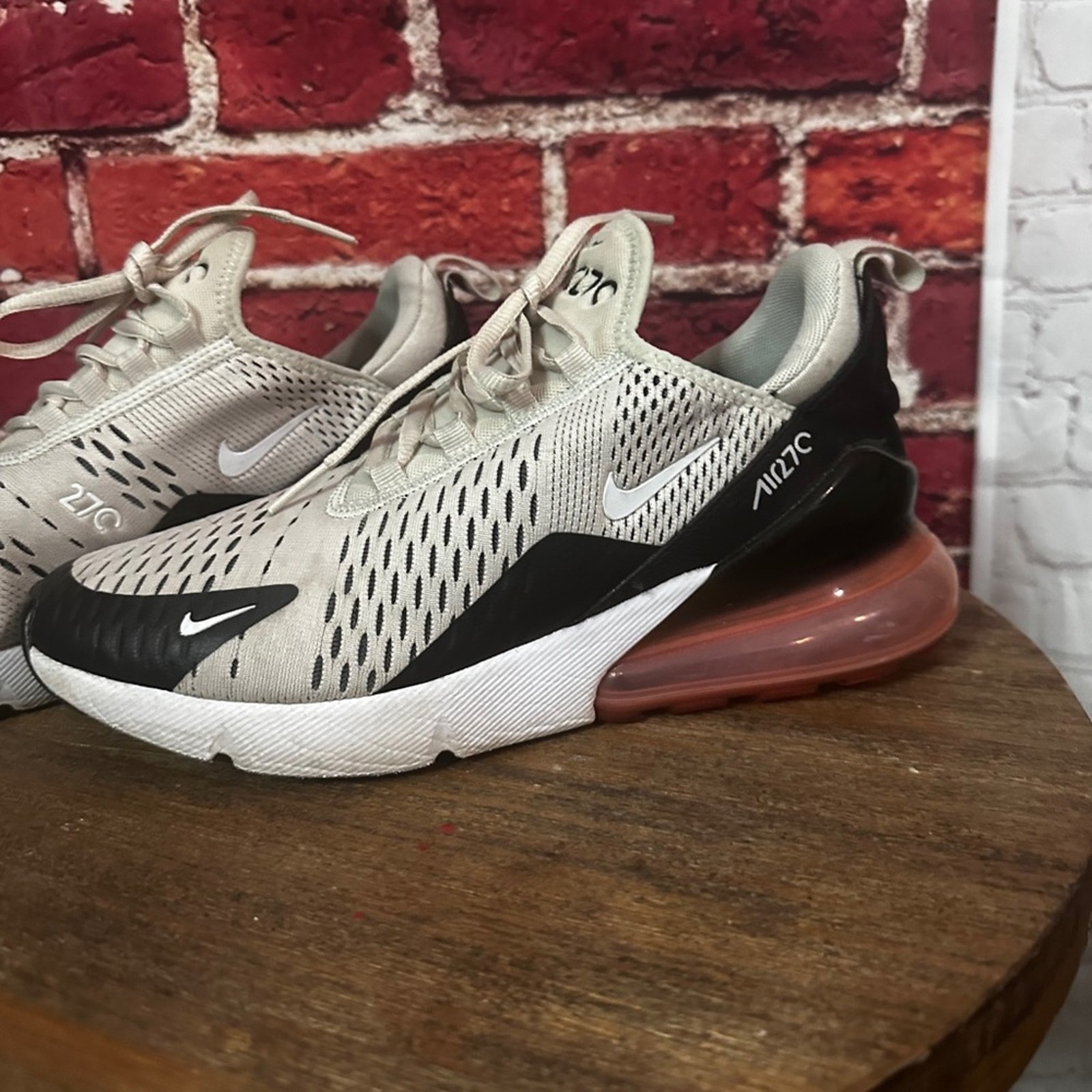 Women’s Airmax 270 size 7