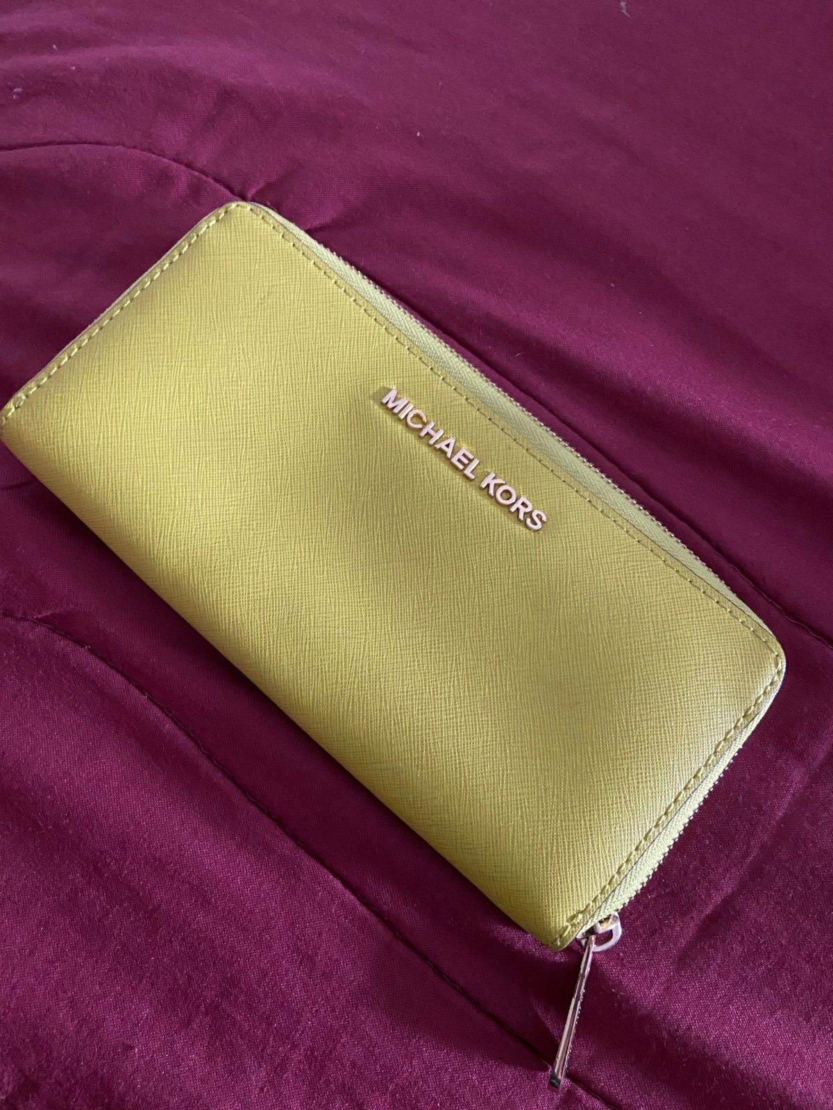 MICHAEL KORS Jet Set Travel SAFFIANO Leather Continental Wallet
