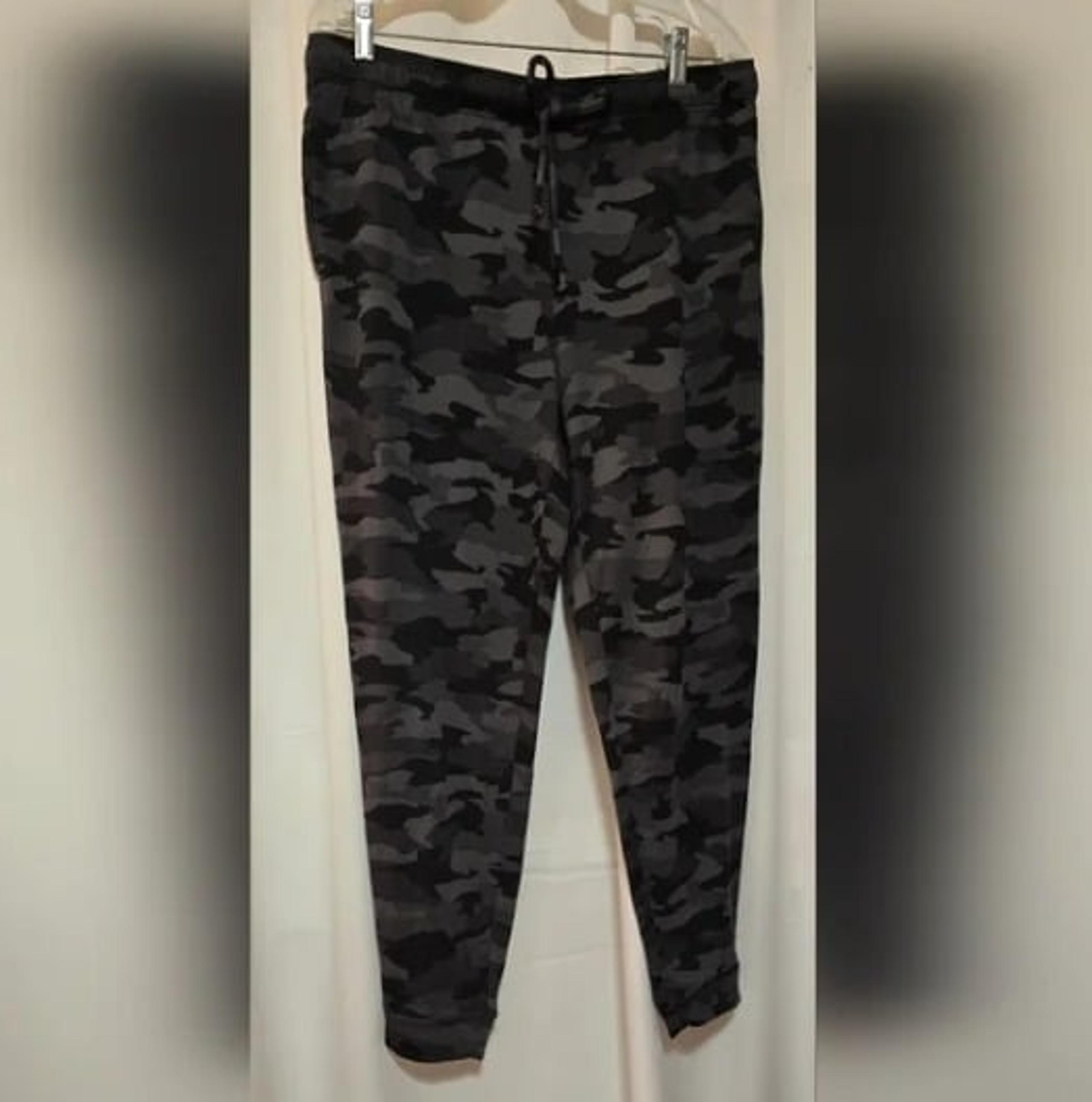 NWT 2PK Women's Camouflage Drawstring Pants Size 2X - Athletic Works