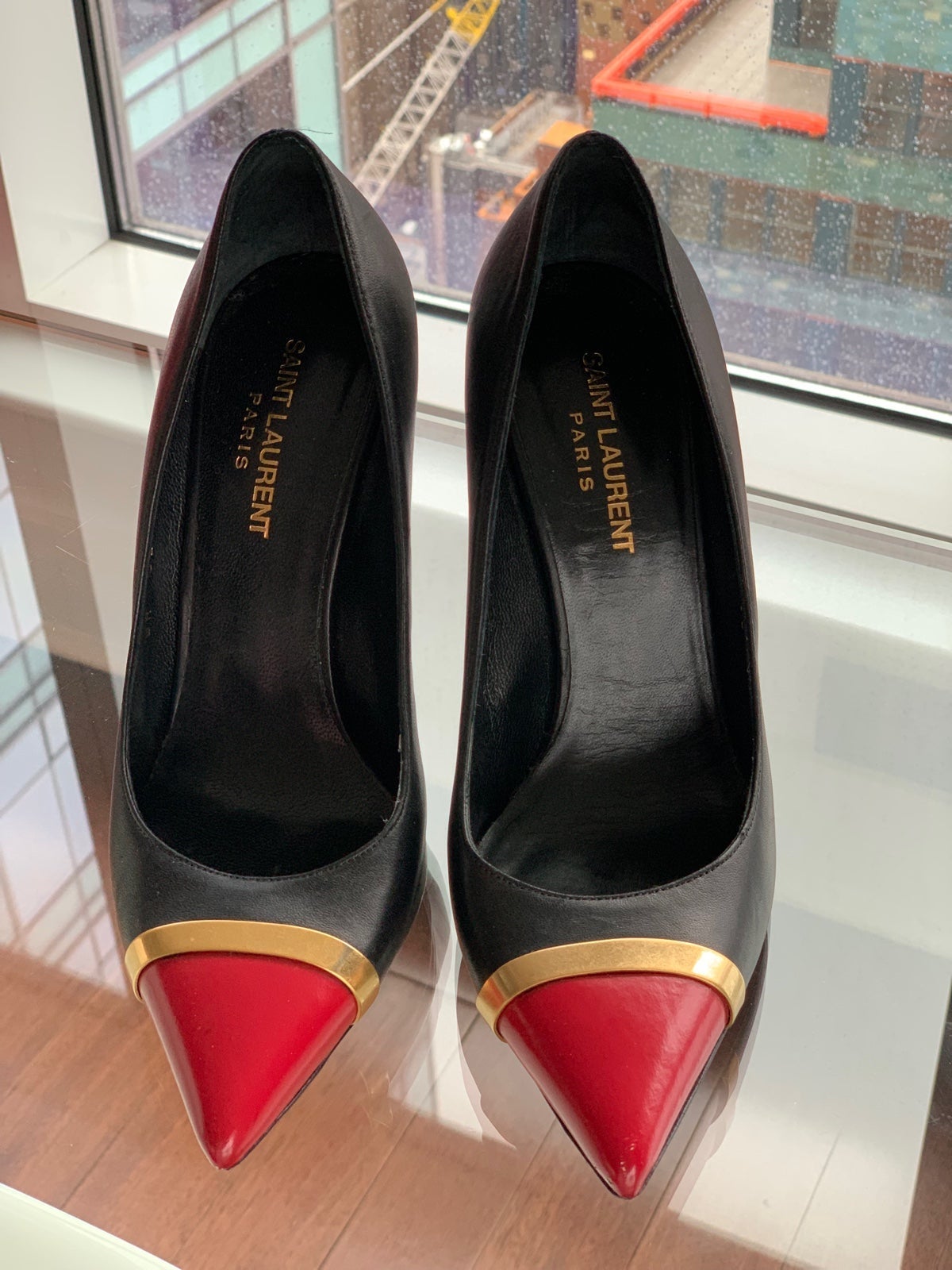 black pumps