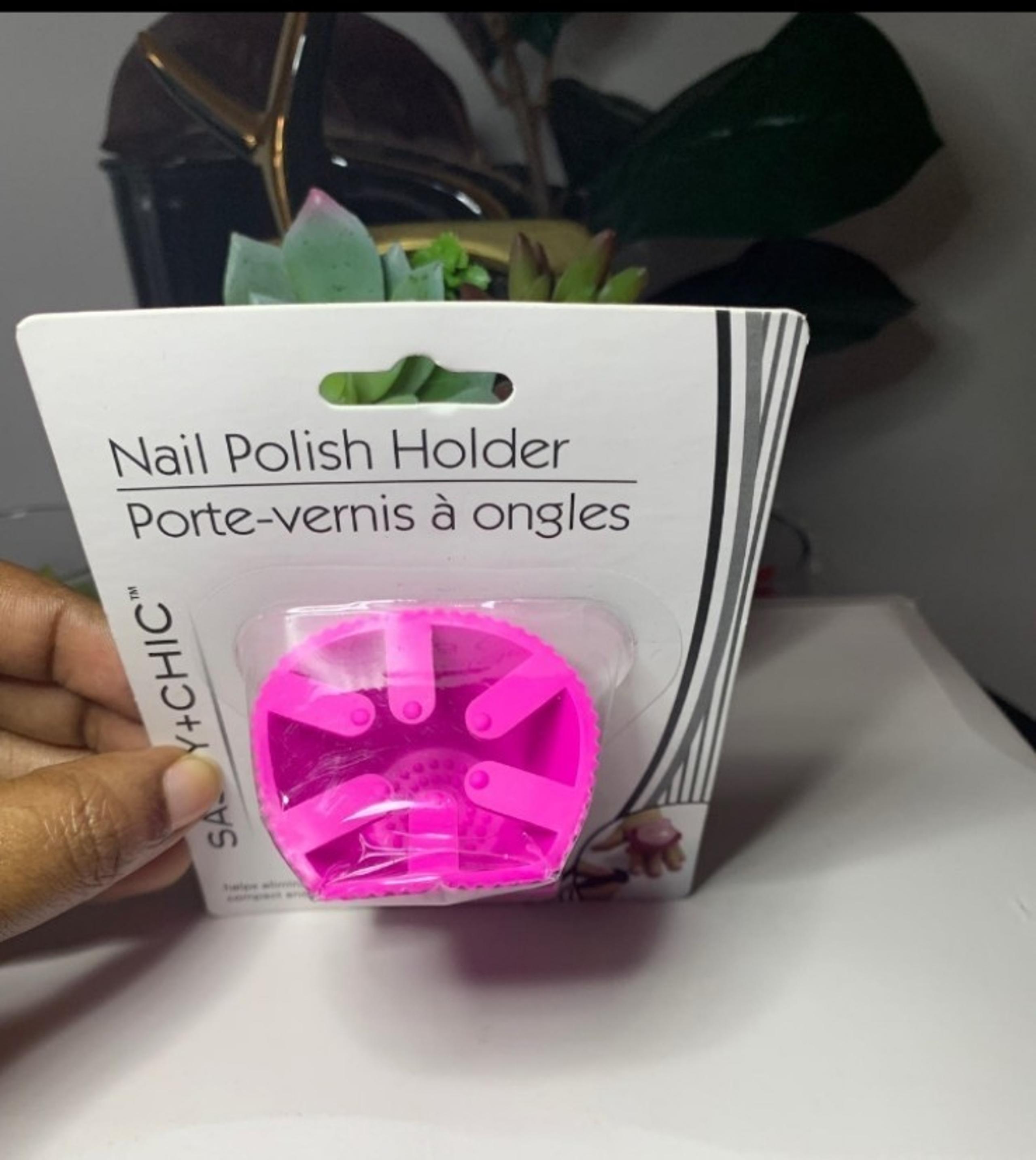 SASSY+ CHIC NAIL POLISH HOLDER