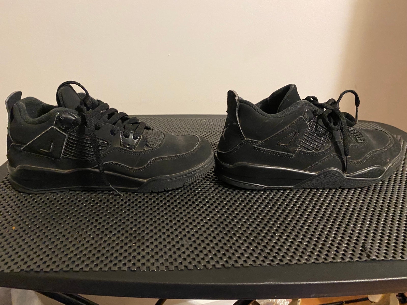 Air Jordan 4 Retro ‘Black Cat’ SIZE 3 -big kids