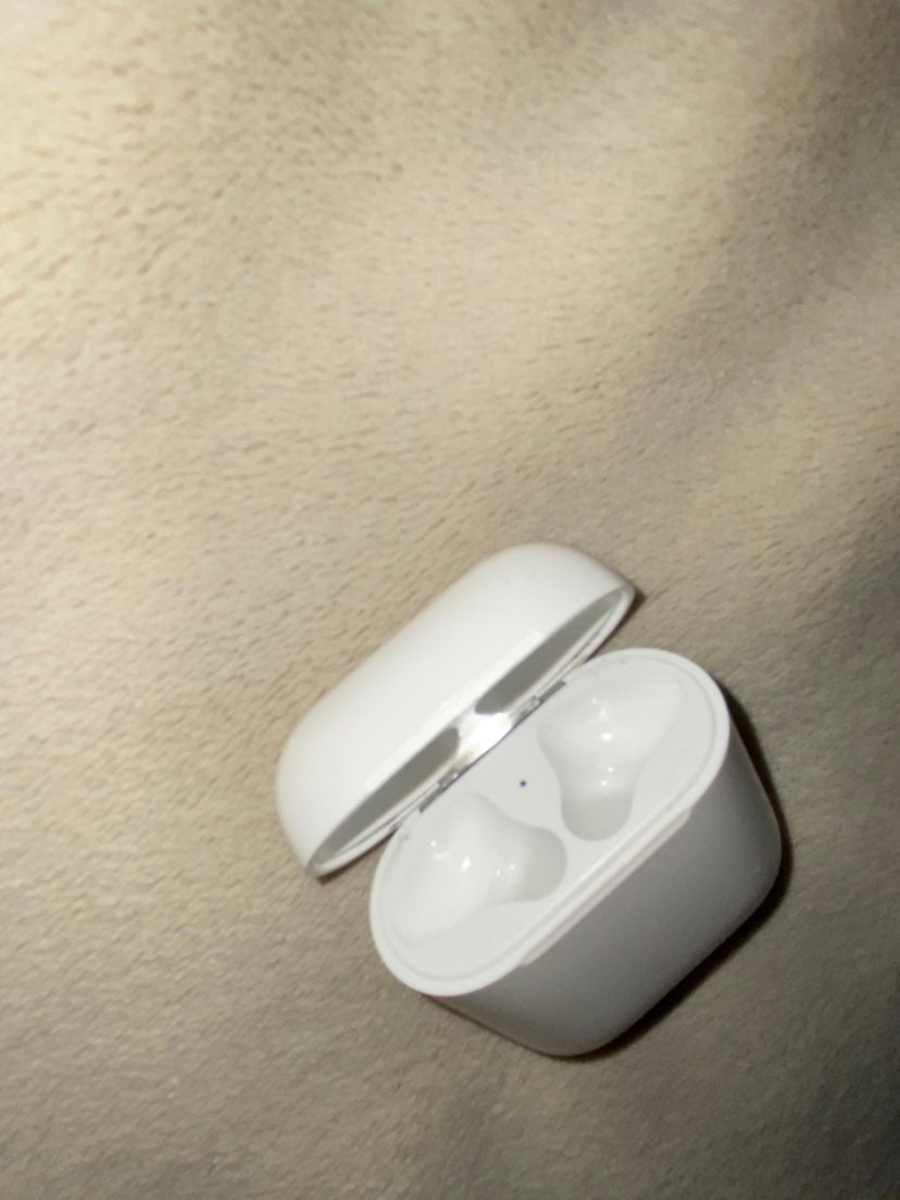 airpod charging case