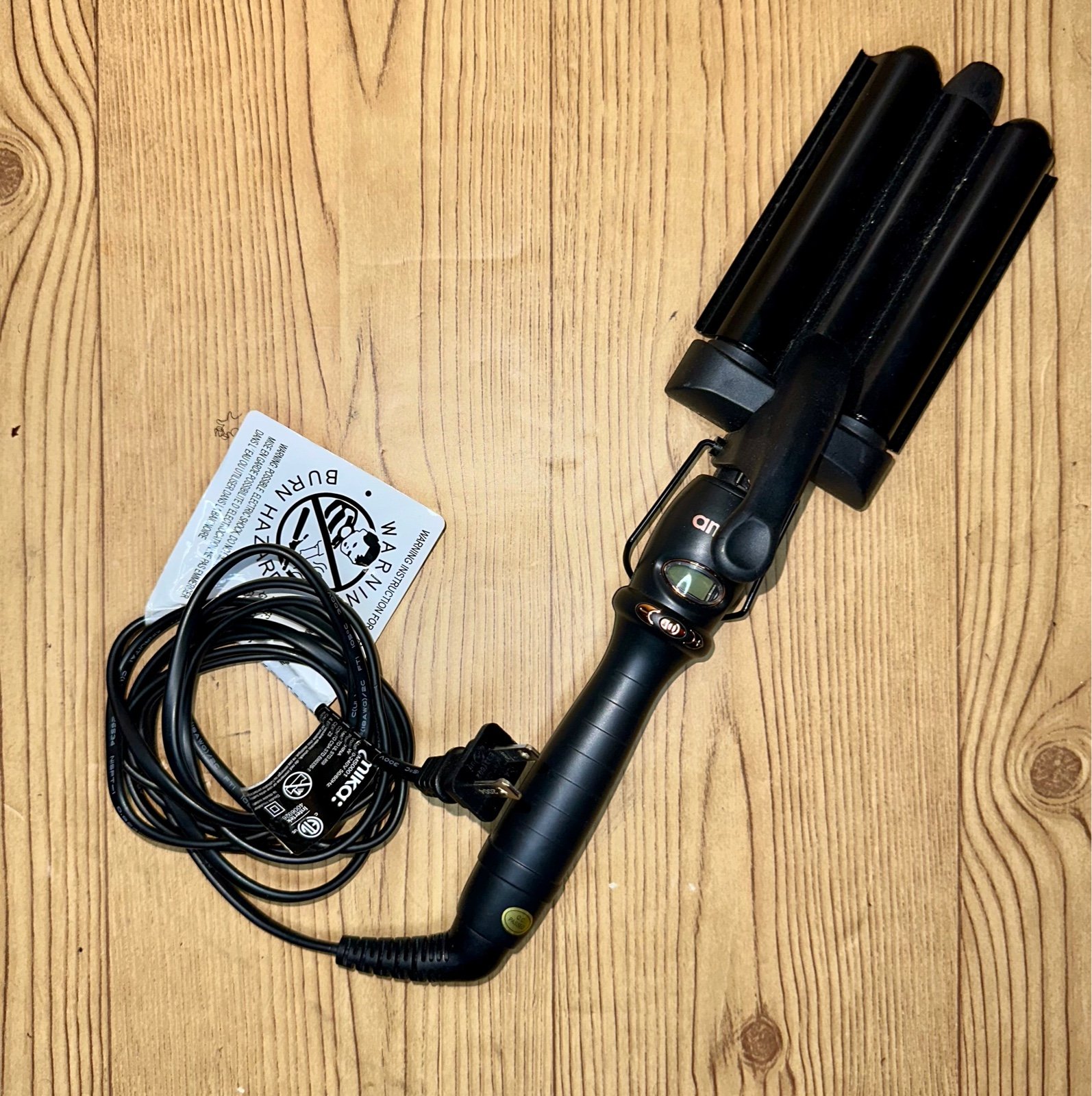 Amika High Tide Deep Wave Hair Crimper