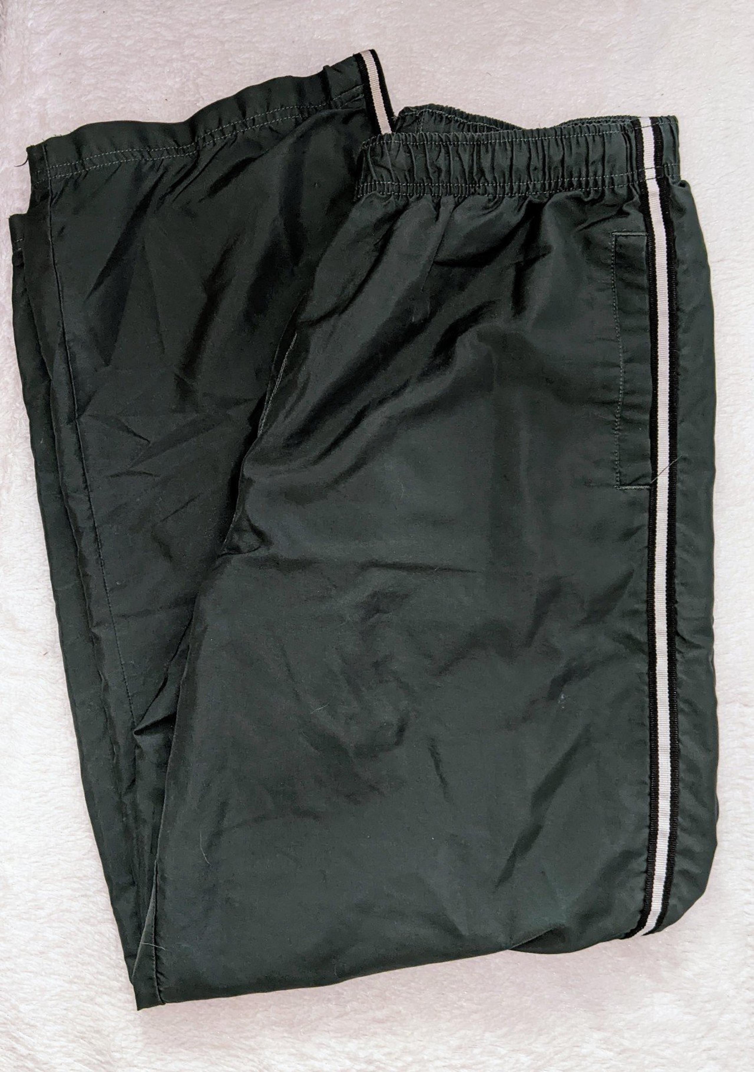 Athletic pants