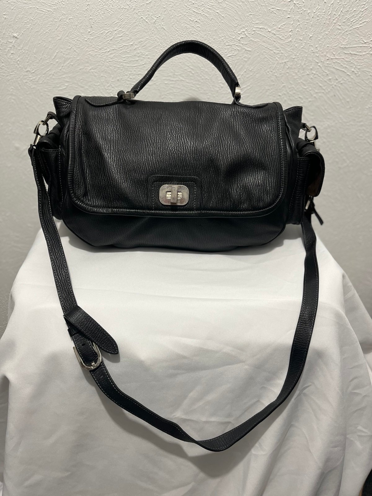 au STUNNING Black Leather Satchel Crossbody Bag Purse