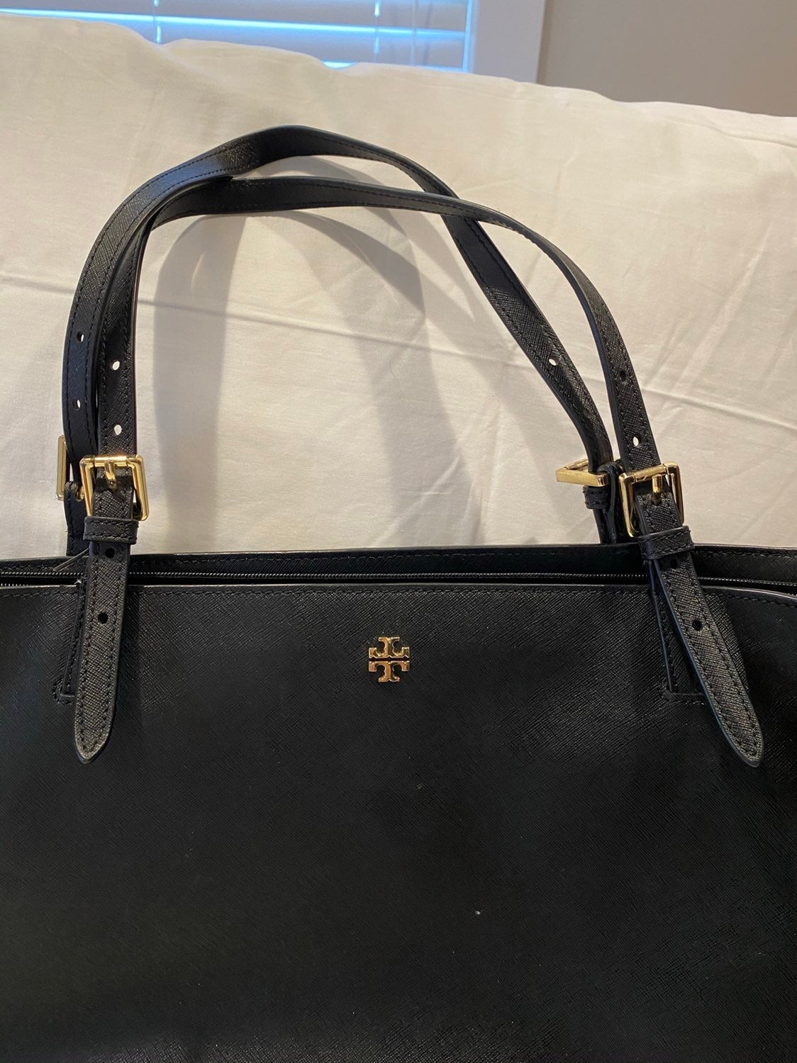 Tory Burch black Tote emerson york saff