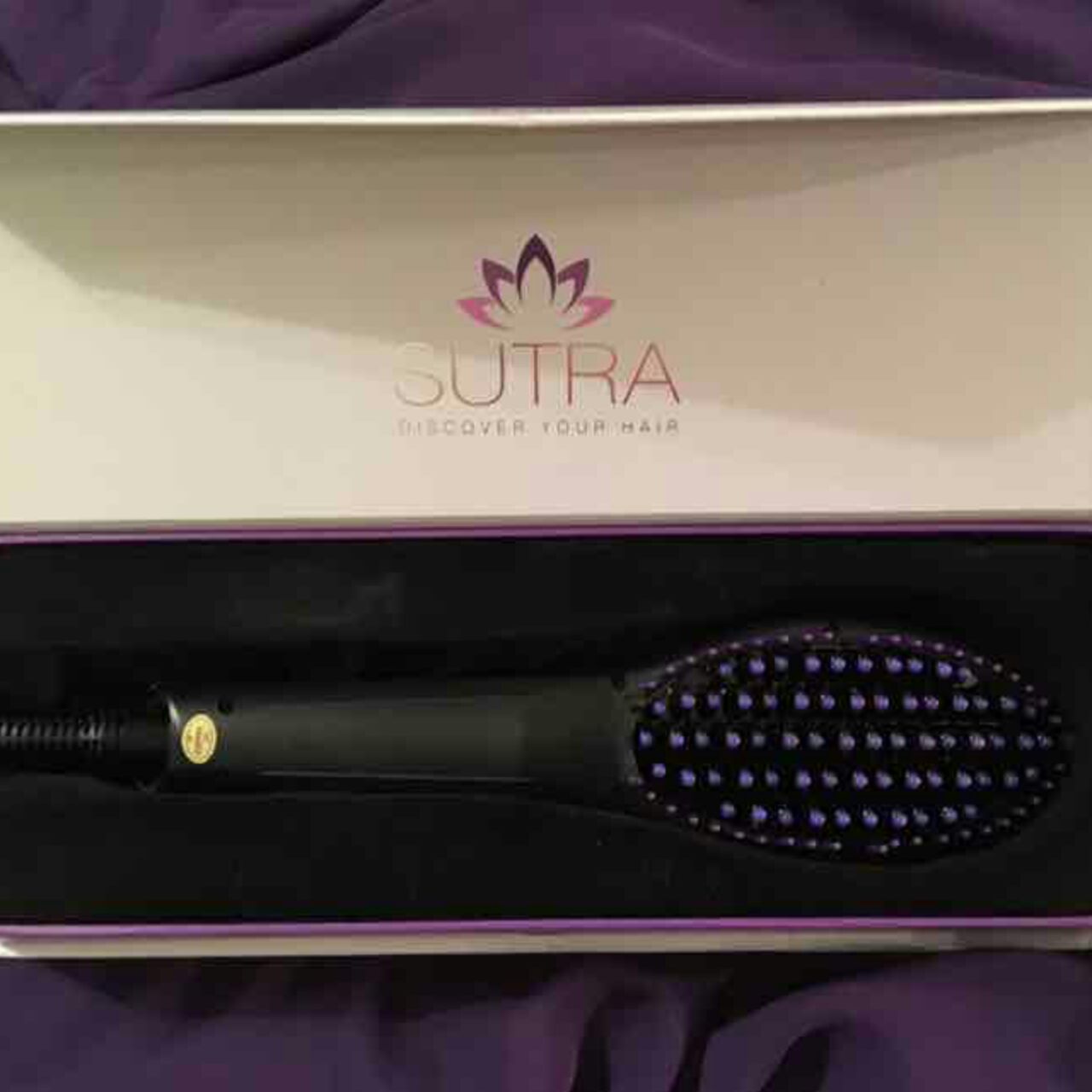 Brand new sutra hair straightener brush