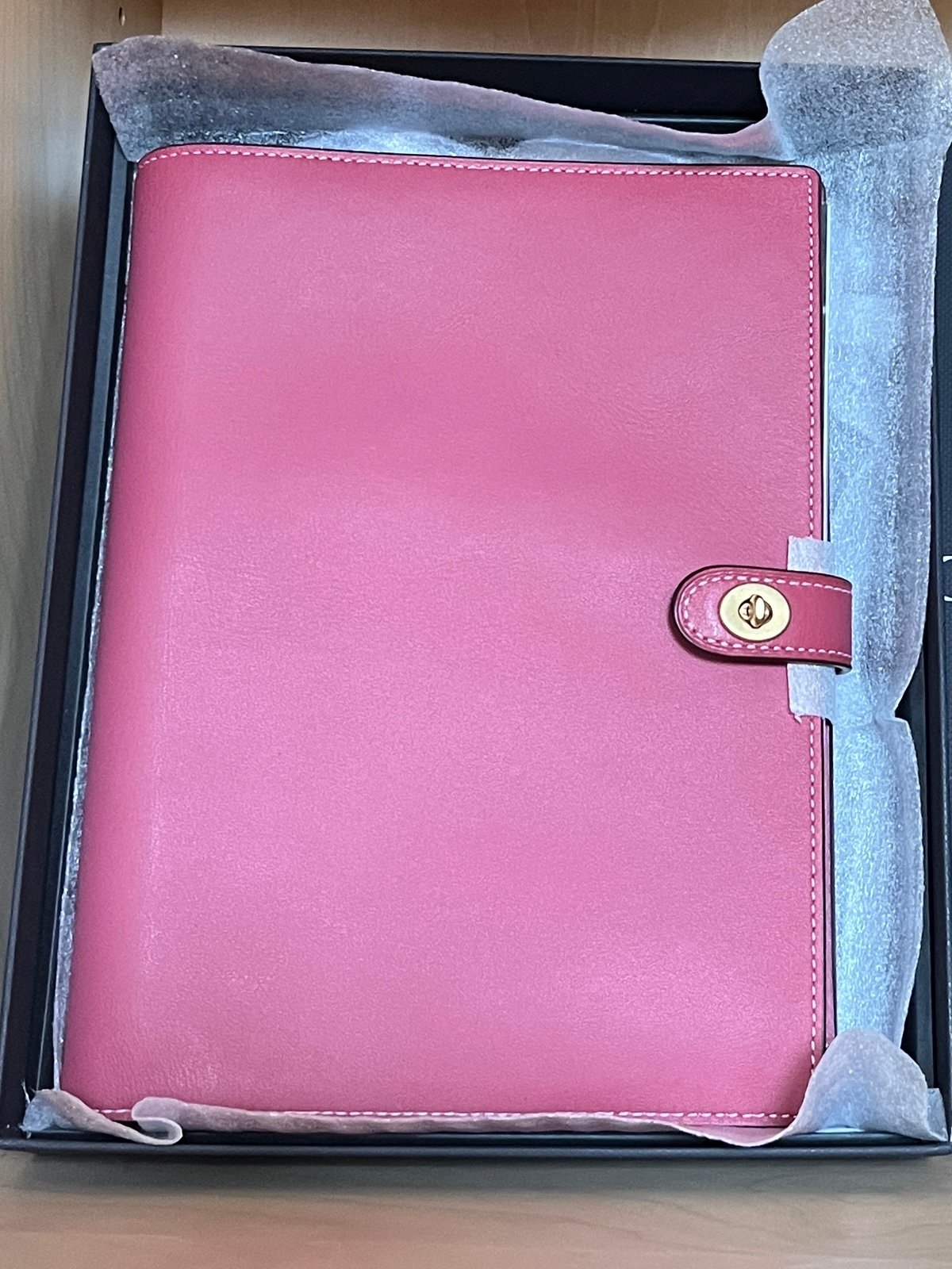 NEW IN BOX Coach Retail Leather Notebook