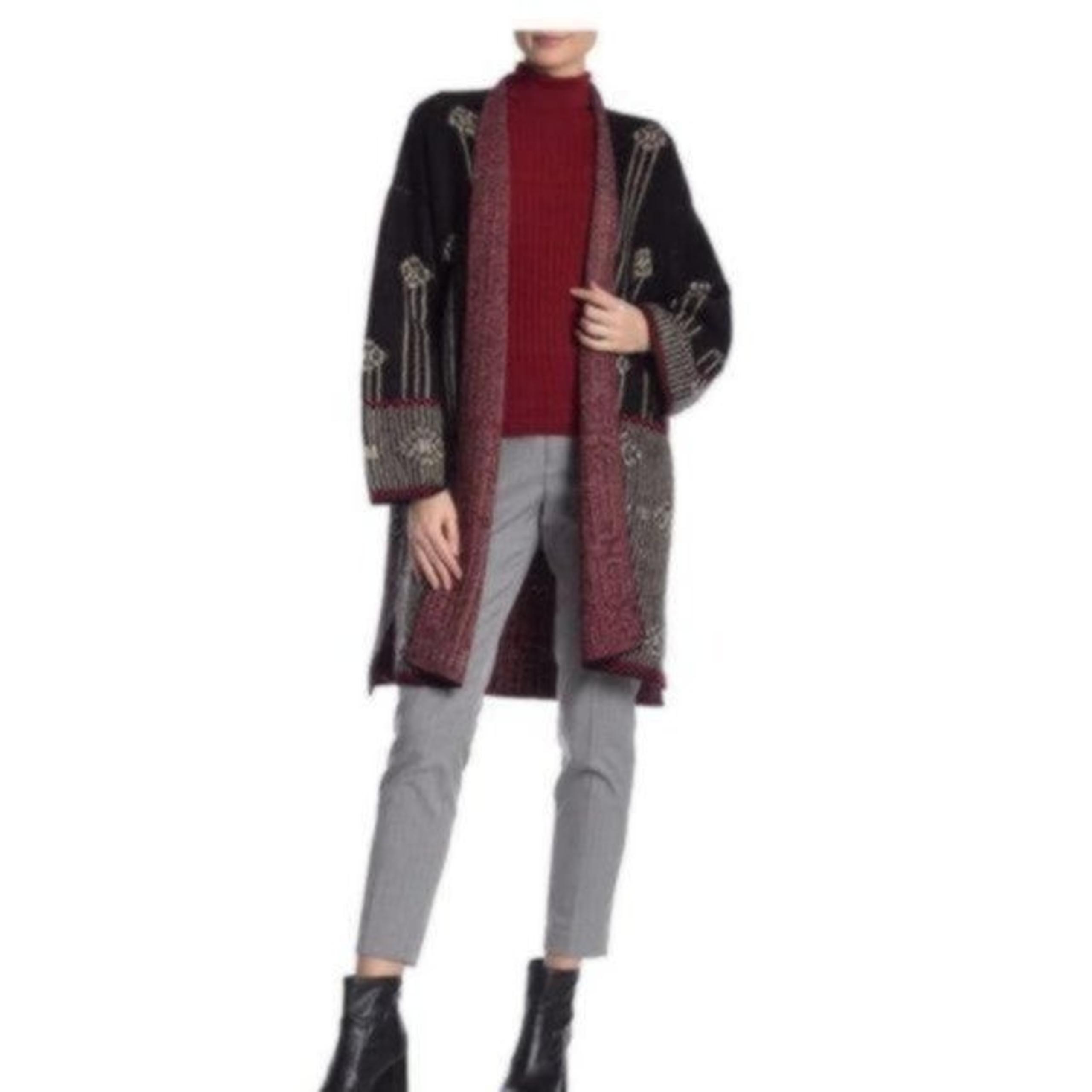 Vertigo Women's Black & Red Geo Printed Sweater Coat Size Large