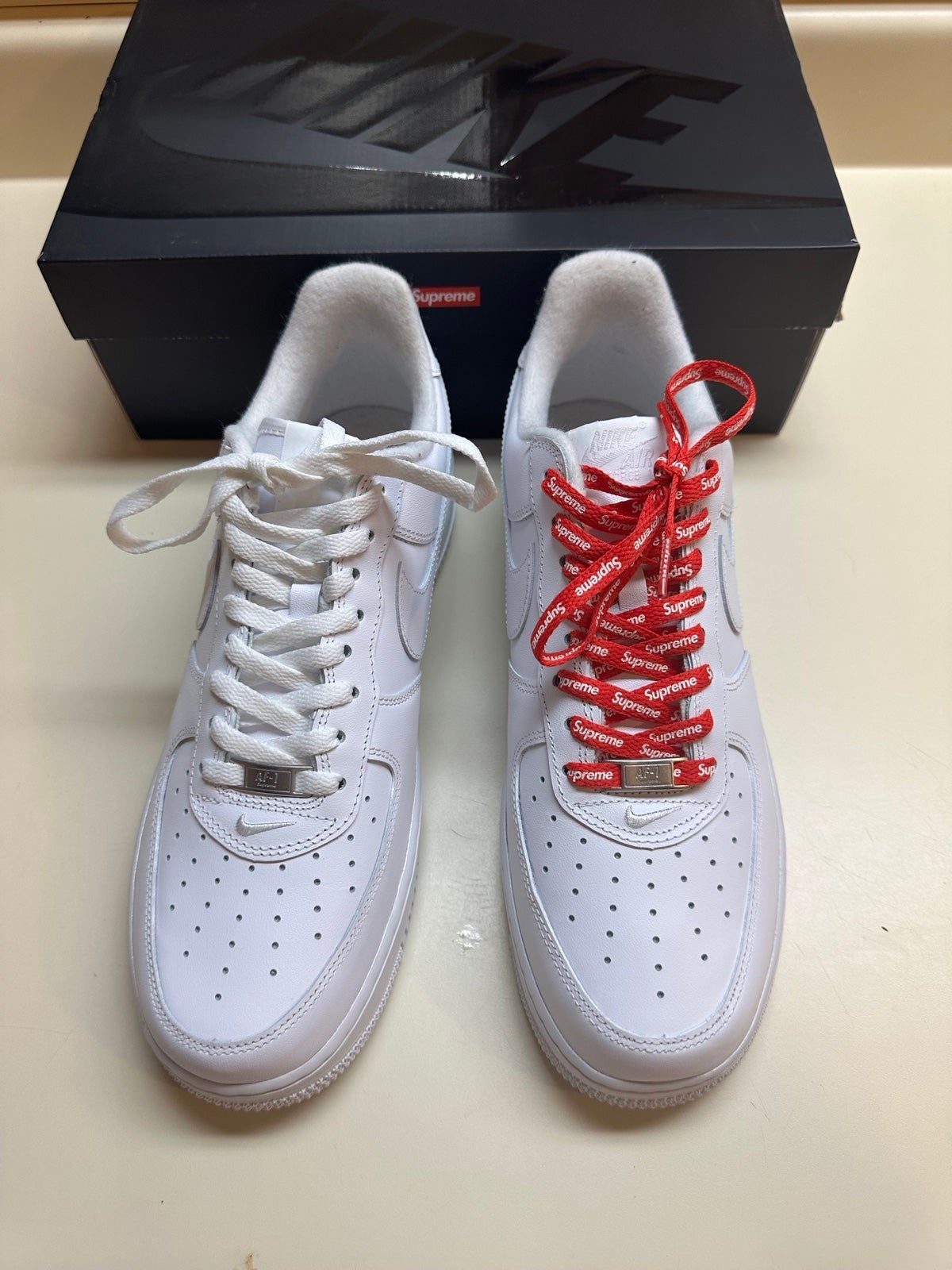supreme Nike Air Force 1