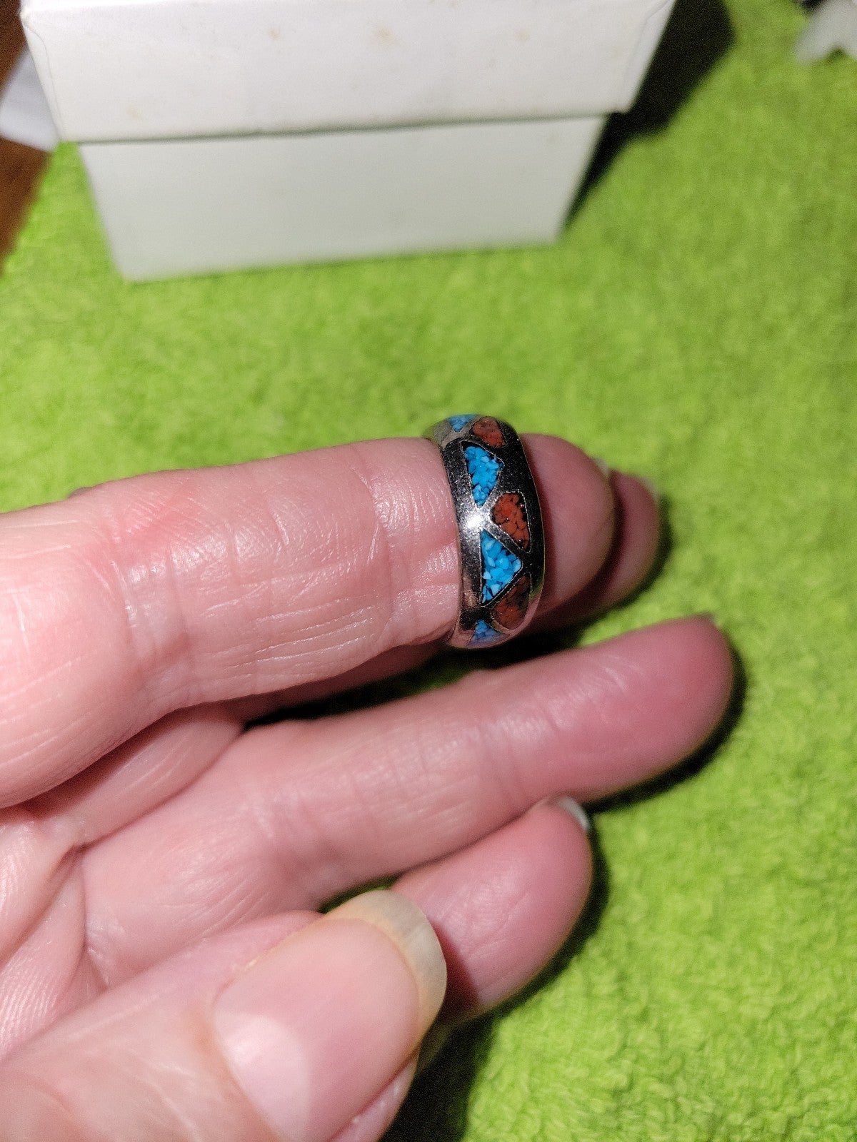 Vintage Beautiful turquoise and coral ring