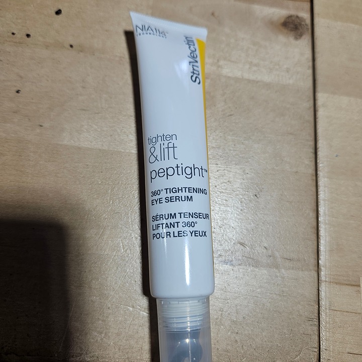StriVectin peptight 360 eye serum