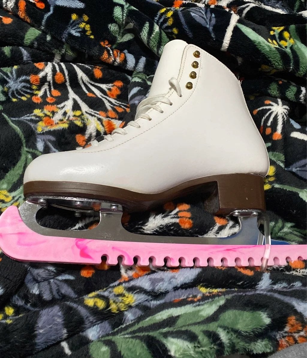 Josée Chouinard Ice Skates Size 7 1/2