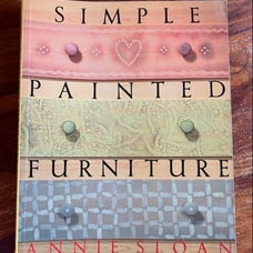 Simple Painted Furniture (English title)