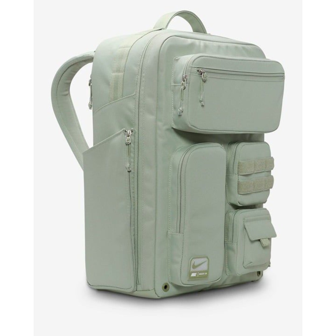 Nike Utility Elite Backpack. Jade Horizon/Oil Green (37L) FN4173-370