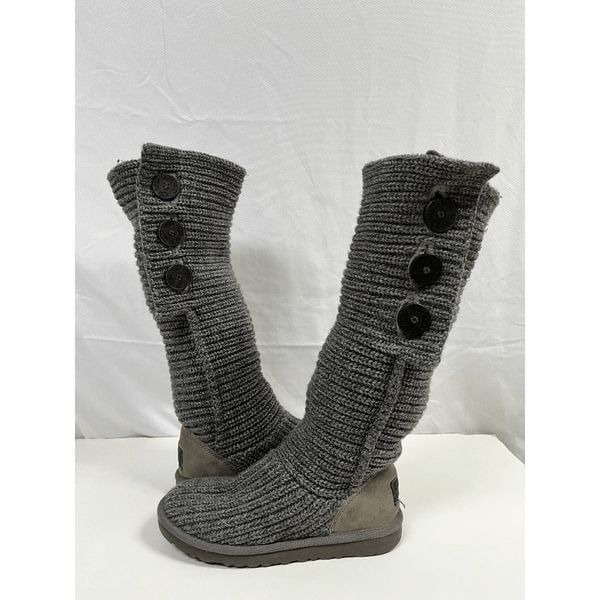 UGG Australia Womens Classic Cardy Boots Gray Wool Knit Big Button Tall Size 7