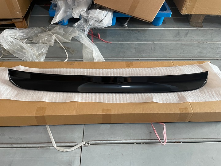 2007-2015 Infiniti G37,G25 Roof Wing new gloss black