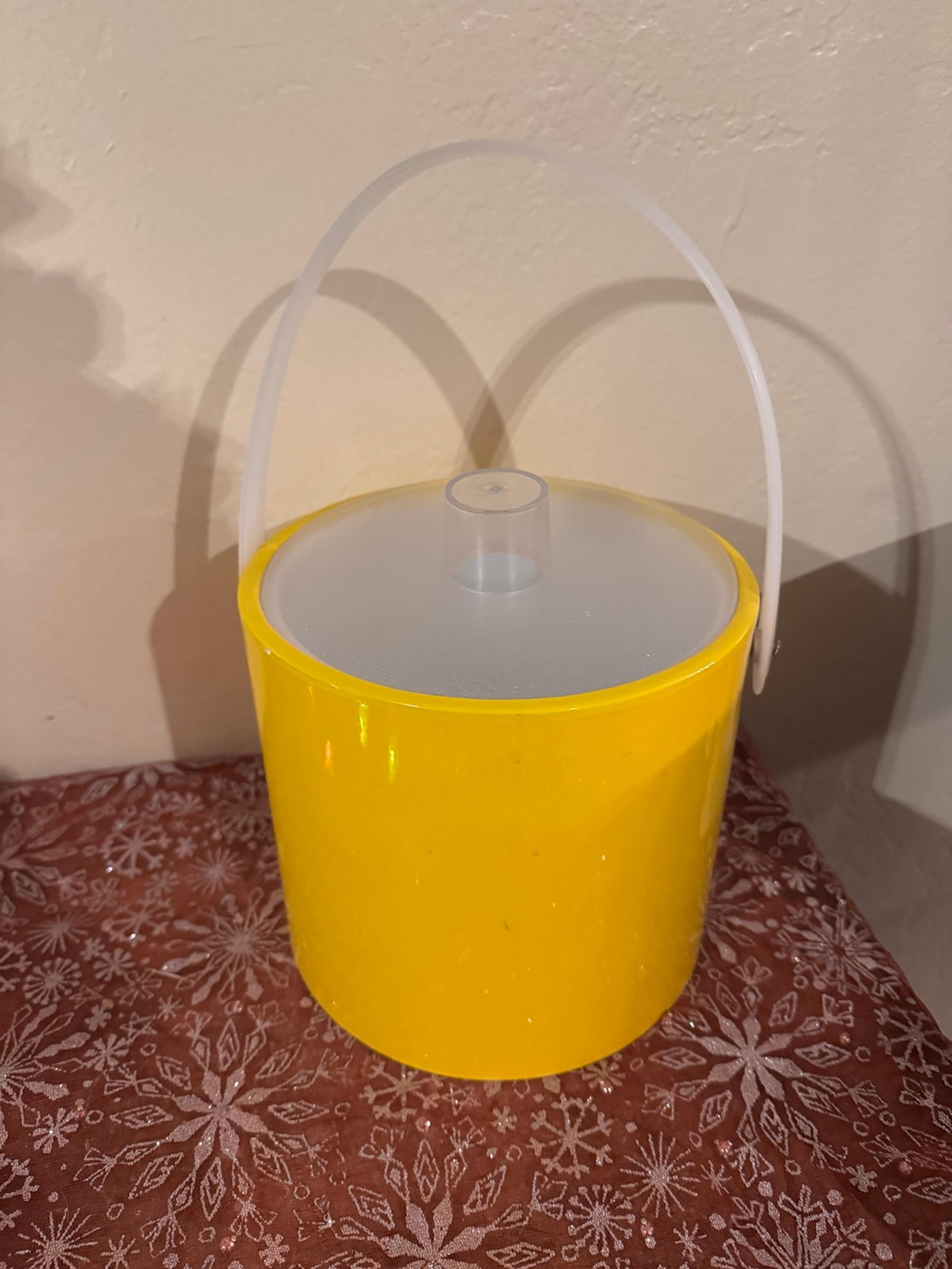 Vtg MCM Mid Century Yellow Ice Bucket Lucite Vinyl SHELTON WARE Towle NYC USA