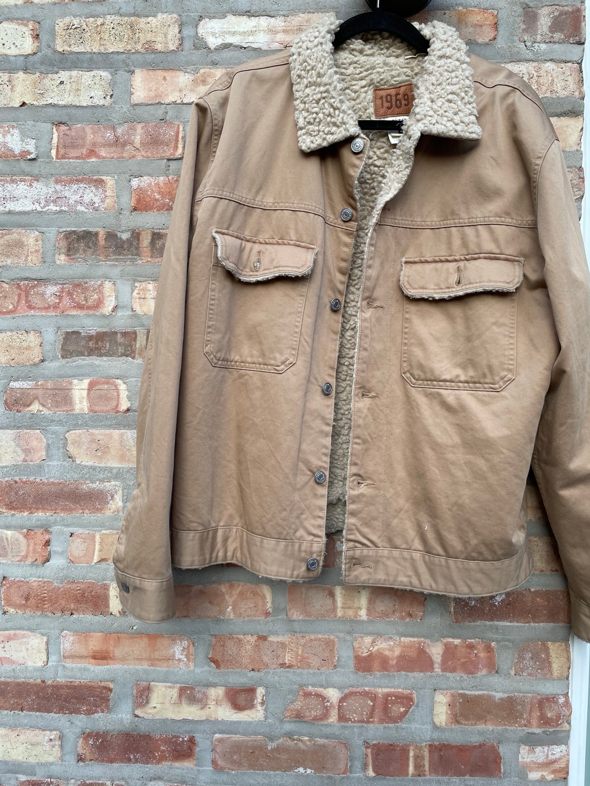 Gap 1969 Beige Sherpa jacket men’s size L