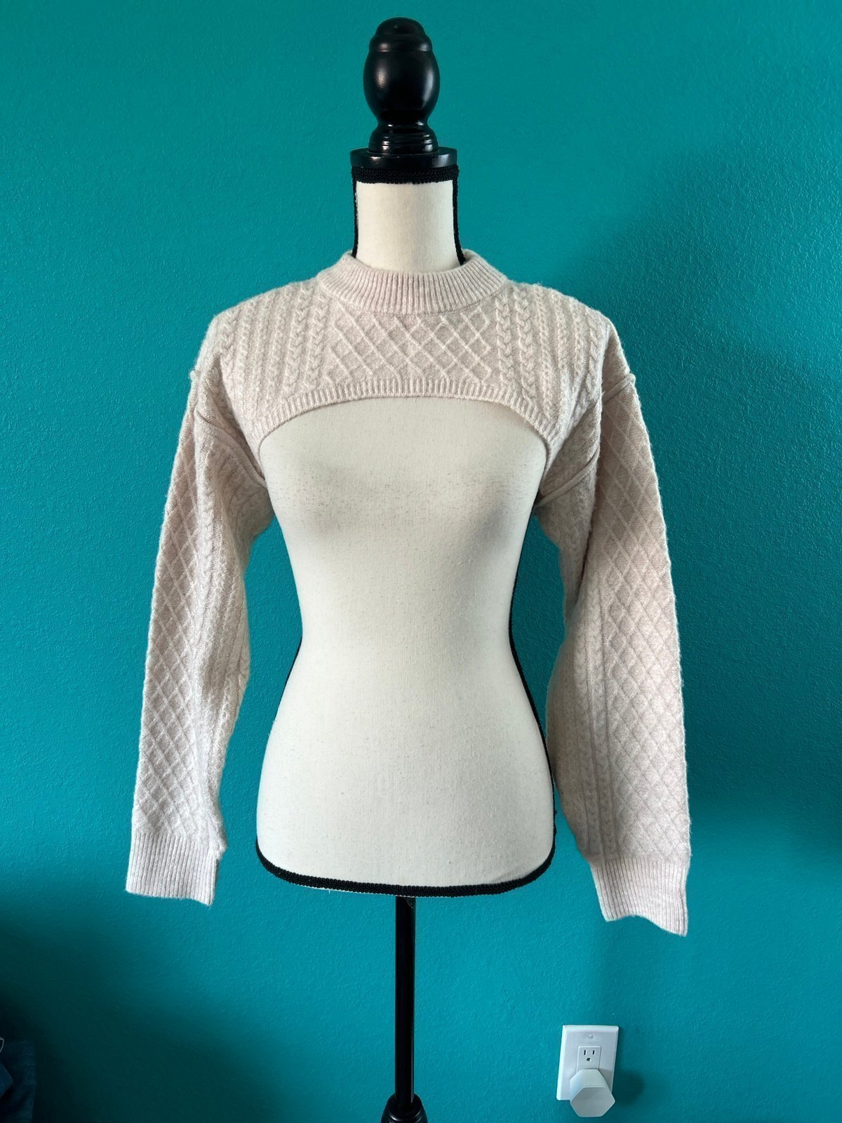 House of Harlow 1960 Sweater