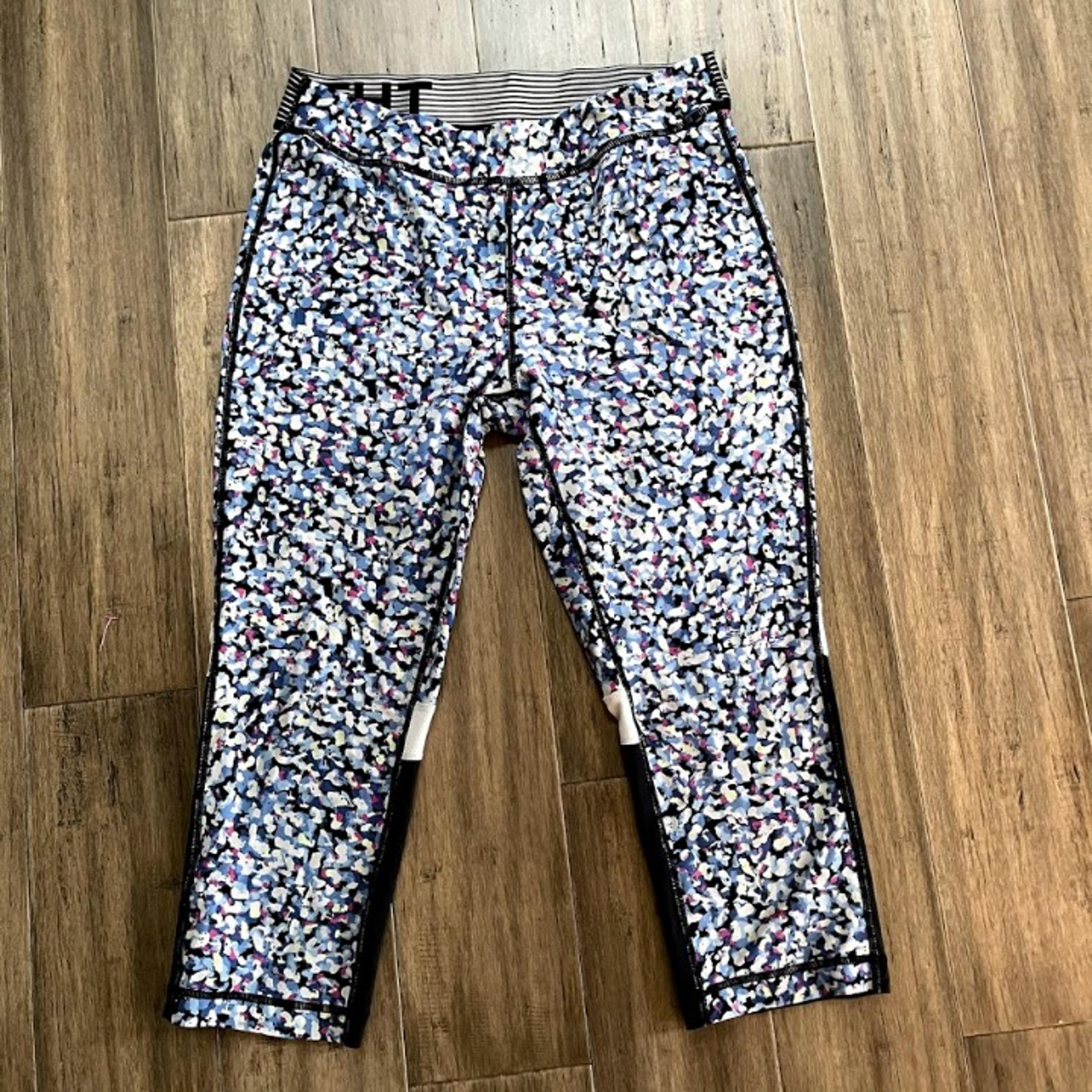 Tommy Hilfiger tights capris Large