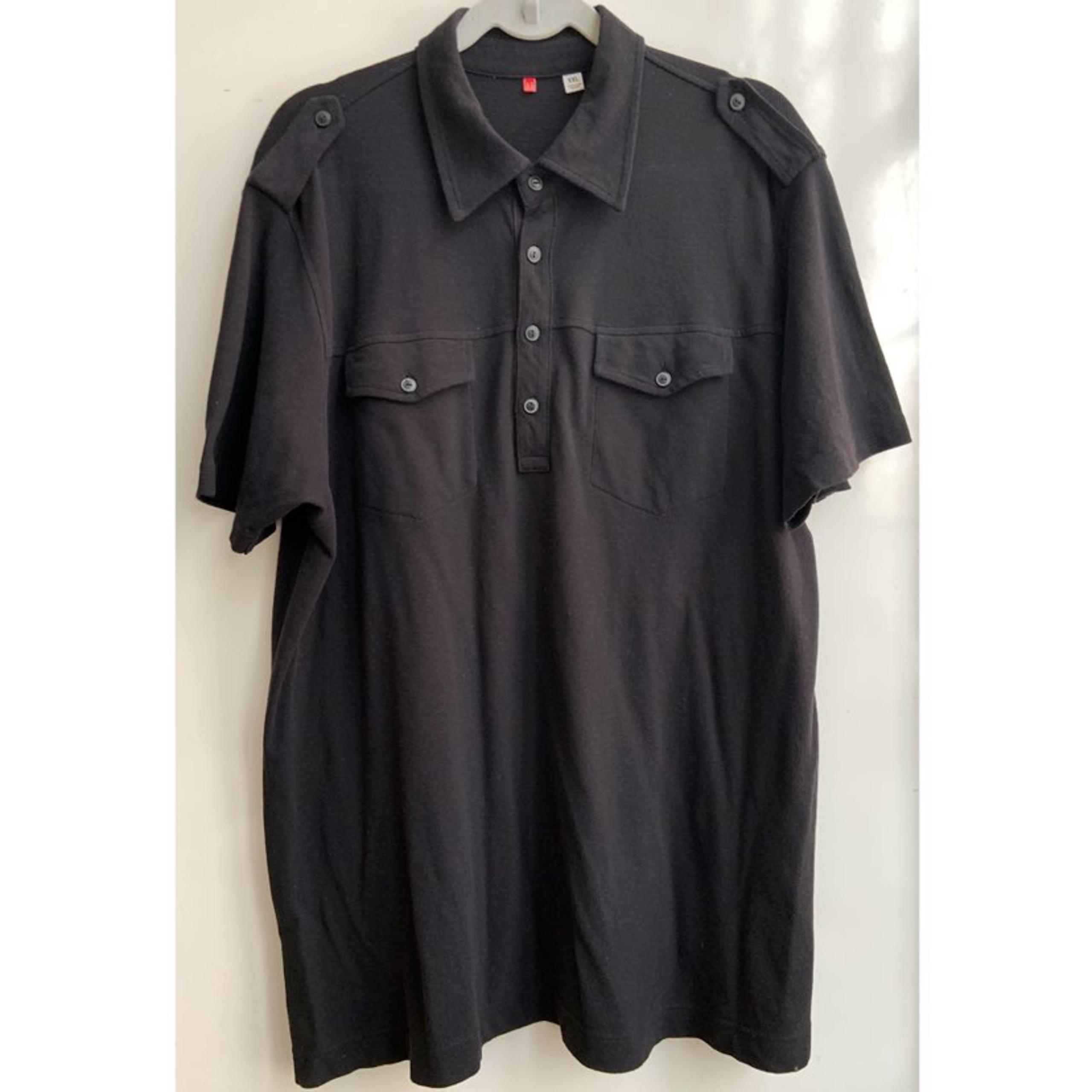 UniQlo Black Polo XXL
