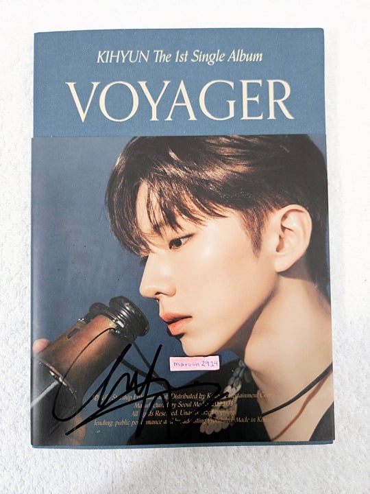 MONSTA X KIHYUN Voyager Signed Promo Album Autographed + Message