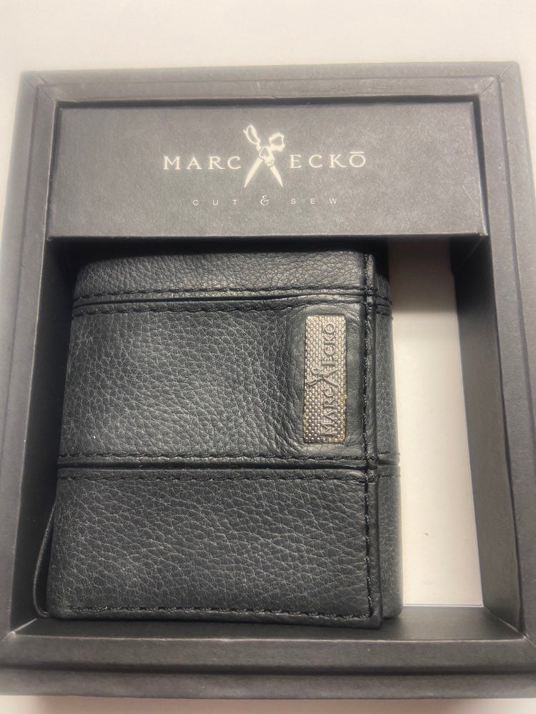 Marc Ecko trifold lesther wallet