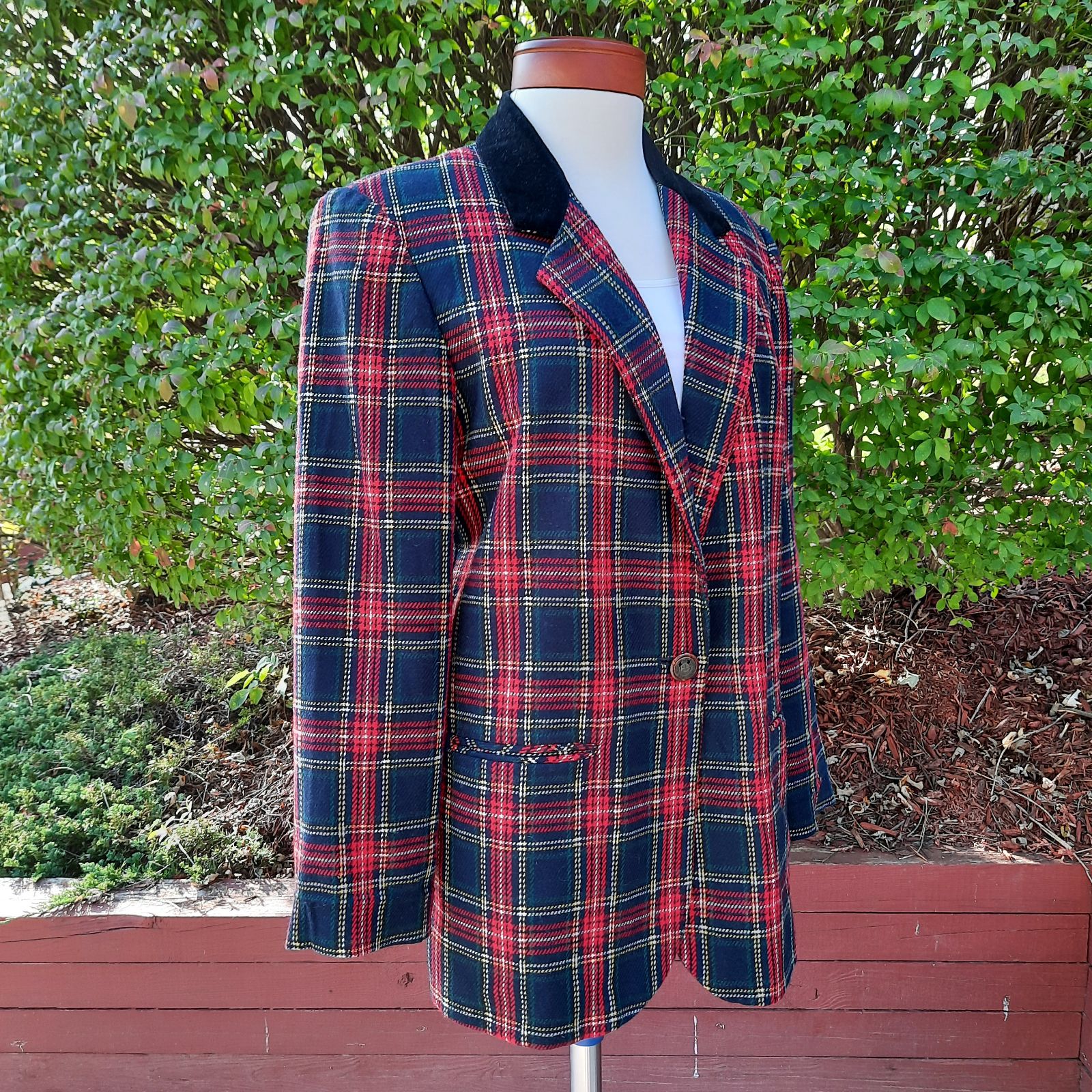 Vintage 2000's Tartan Plaid Wool and Velvet Collar Blazer Fall Christmas Y2K