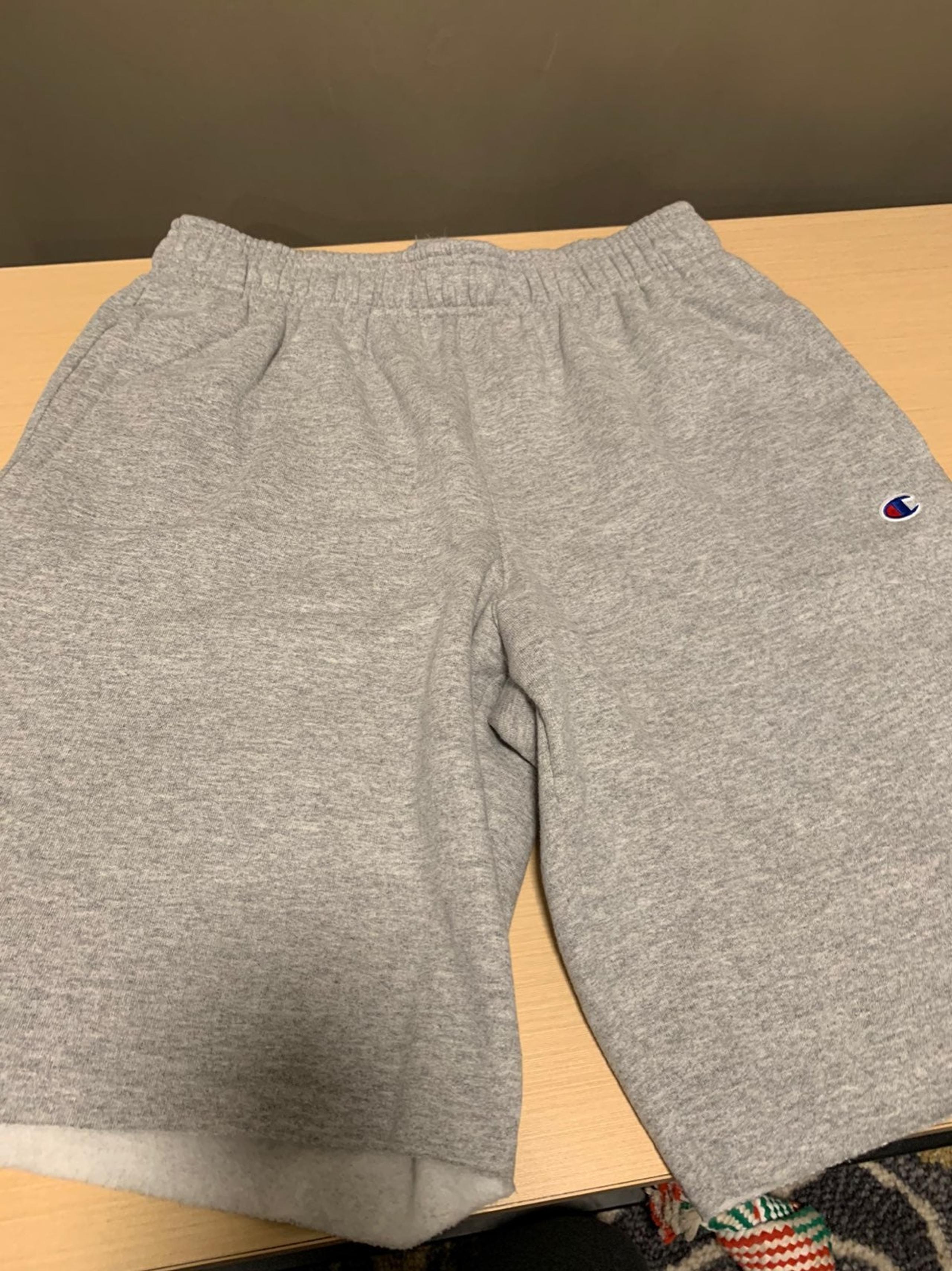 Men's large grey champion fleece shorts
