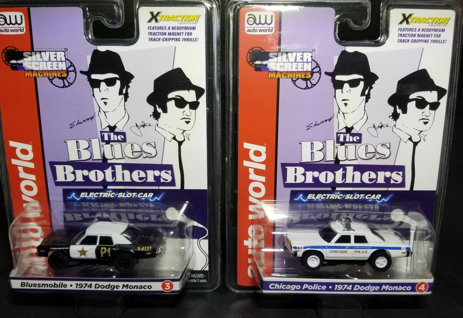 Autoworld Silver screen slot car pair mip
