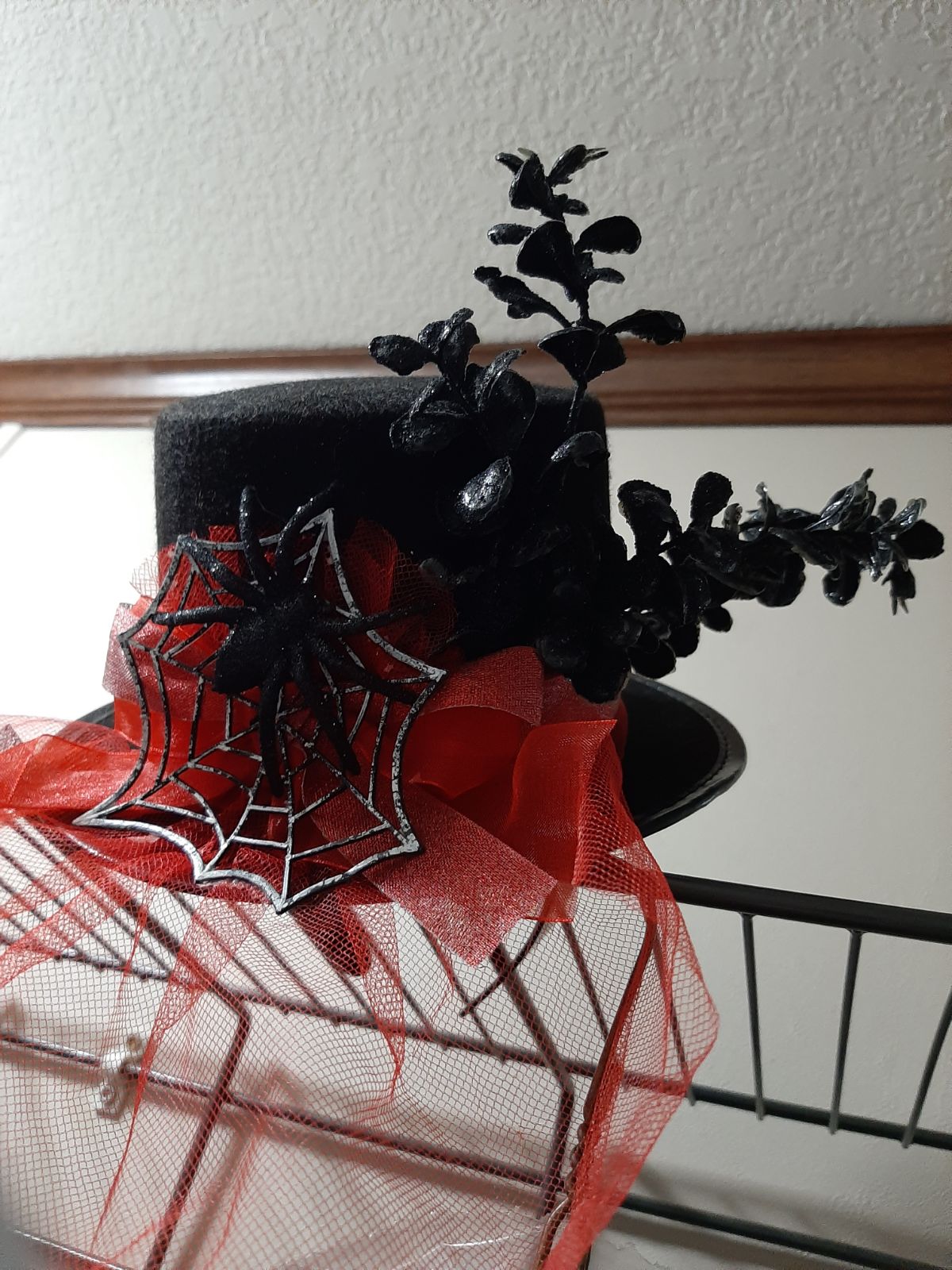 Cotour Small Top Hat Headpiece with Veil