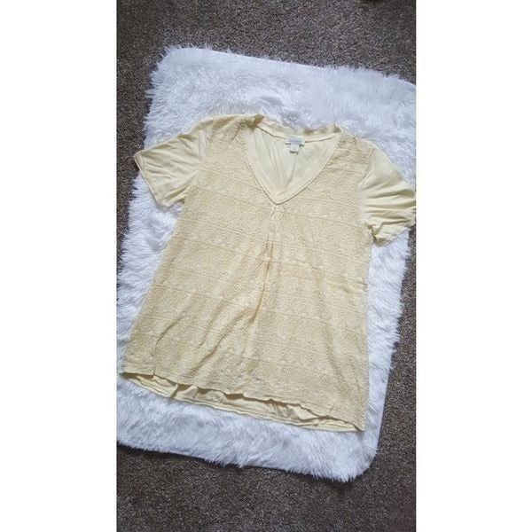 Sundance Silk Vneck Yellow top Size Small