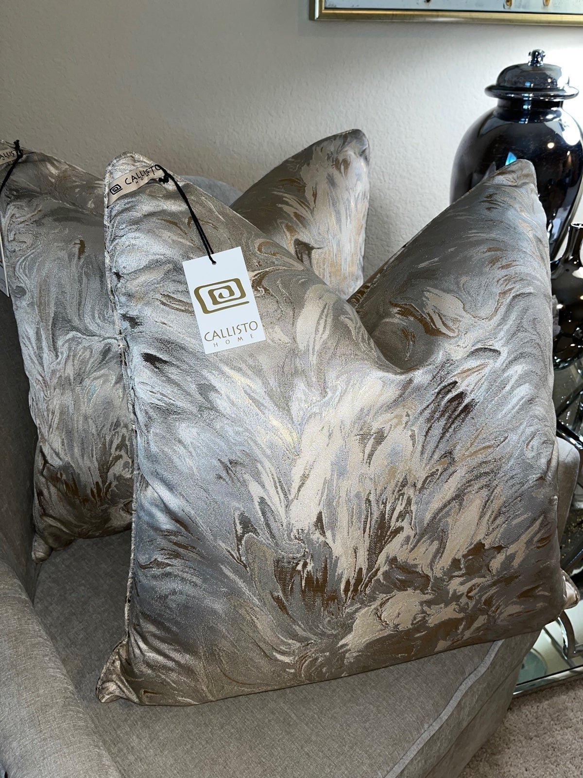 2-NWT CALLISTO HOME DECORATIVE PILLOWS