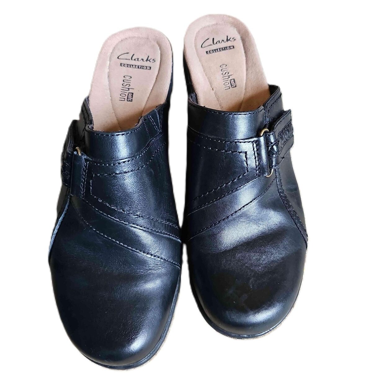 Women's Clark's Slide On Sandals size 7 black leather slide on low heel